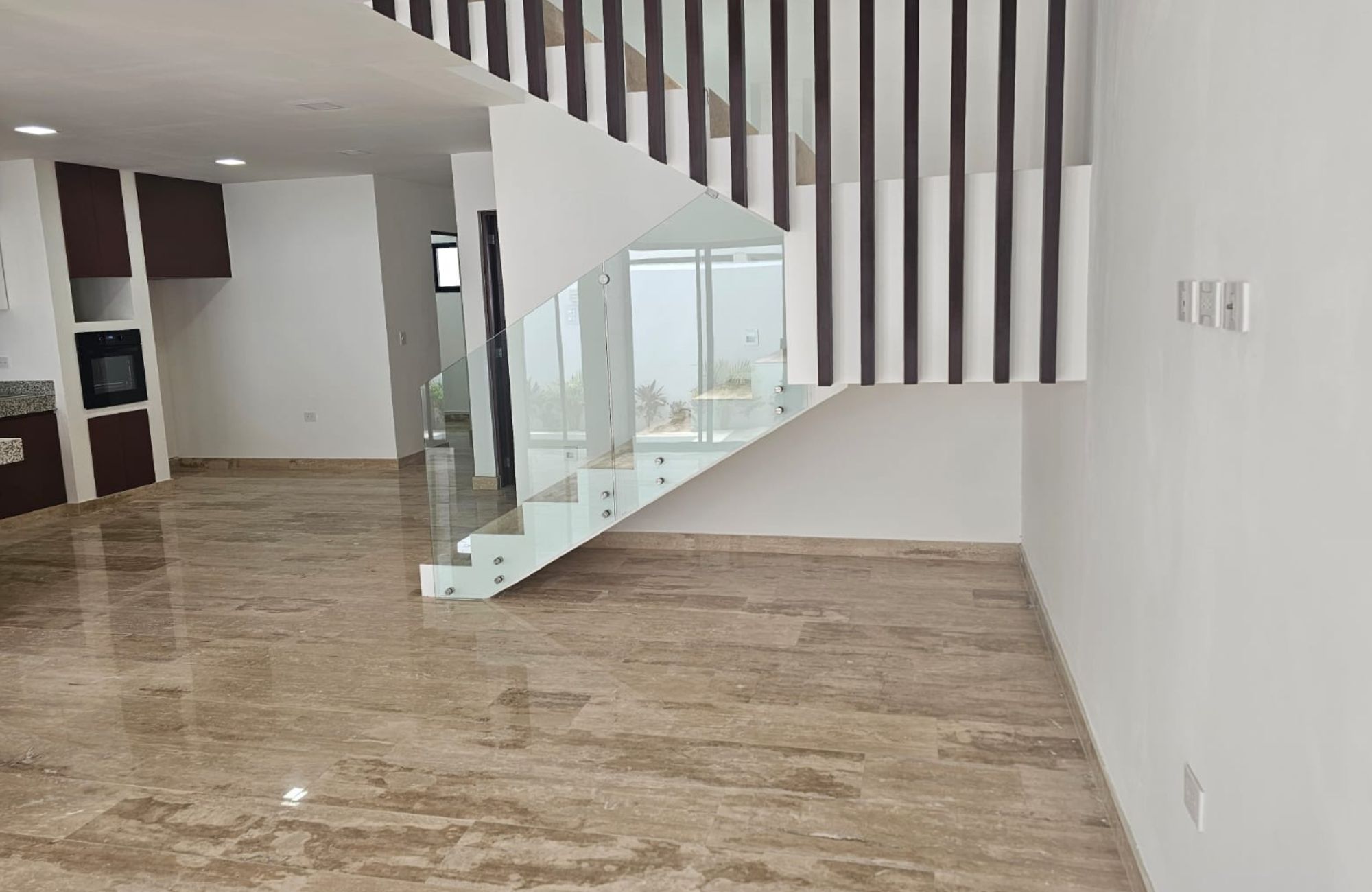 Three-level house with private pool, for sale, R&iacute;o Residencial, Canc&uacute;n