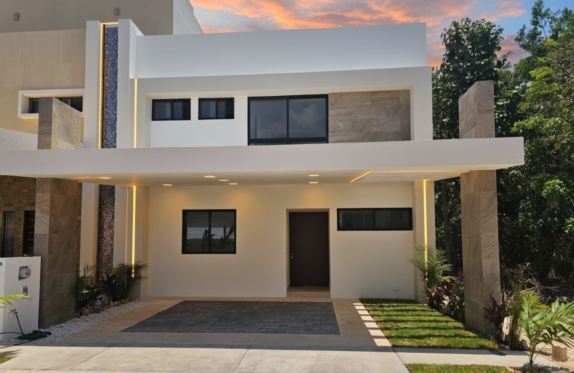 Three-level house with private pool, for sale, R&iacute;o Residencial, Canc&uacute;n