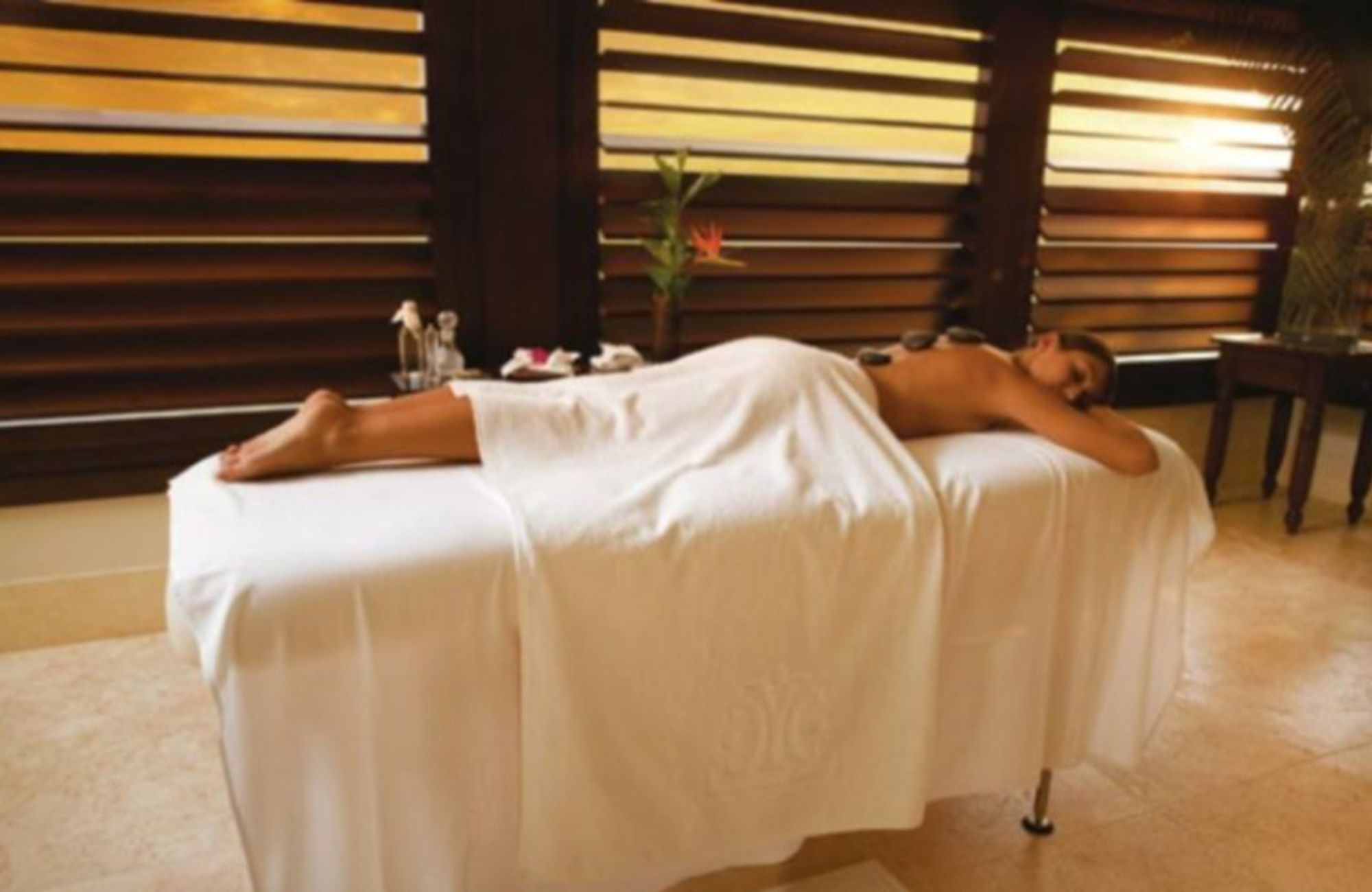 House with Private Pool and Lobby, for Sale, Yucatan Country Club, M&eacute;rida