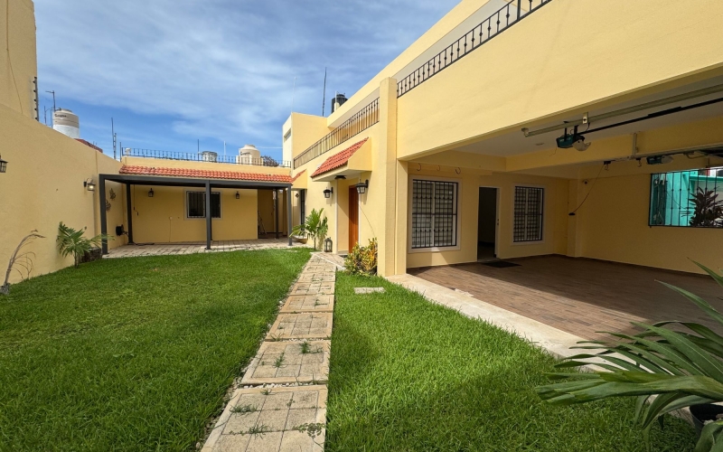 House with study, garden, and covered parking, for sale, Urba, Cozumel