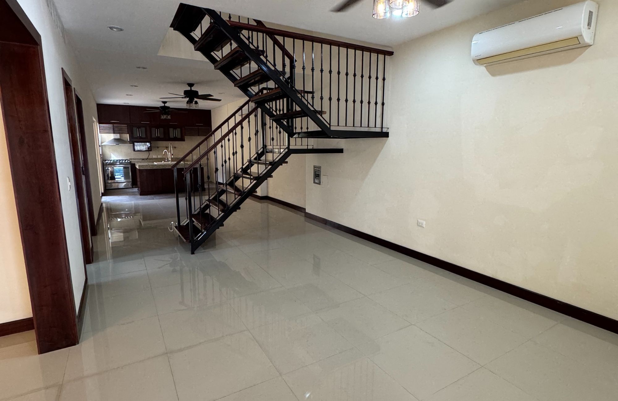 House with spacious backyard, excellent potential, for sale, Centro, Cozumel