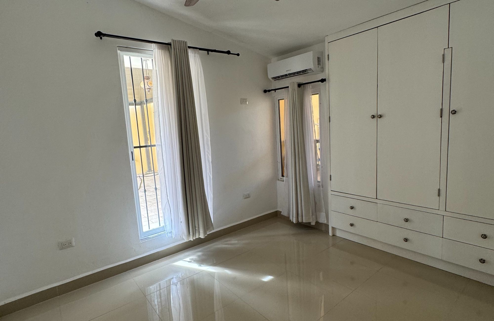 House with spacious backyard, excellent potential, for sale, Centro, Cozumel