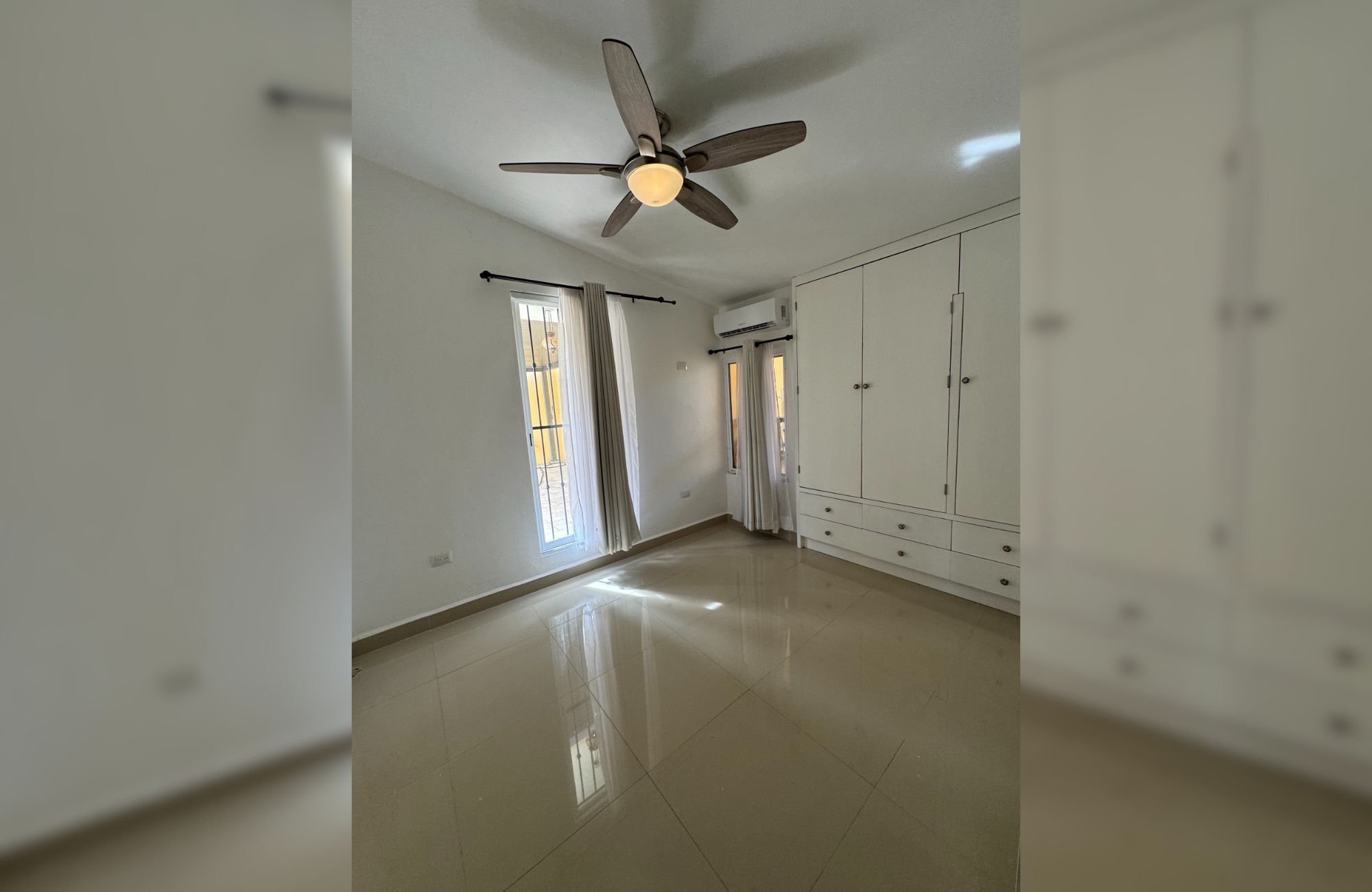 House with spacious backyard, excellent potential, for sale, Centro, Cozumel