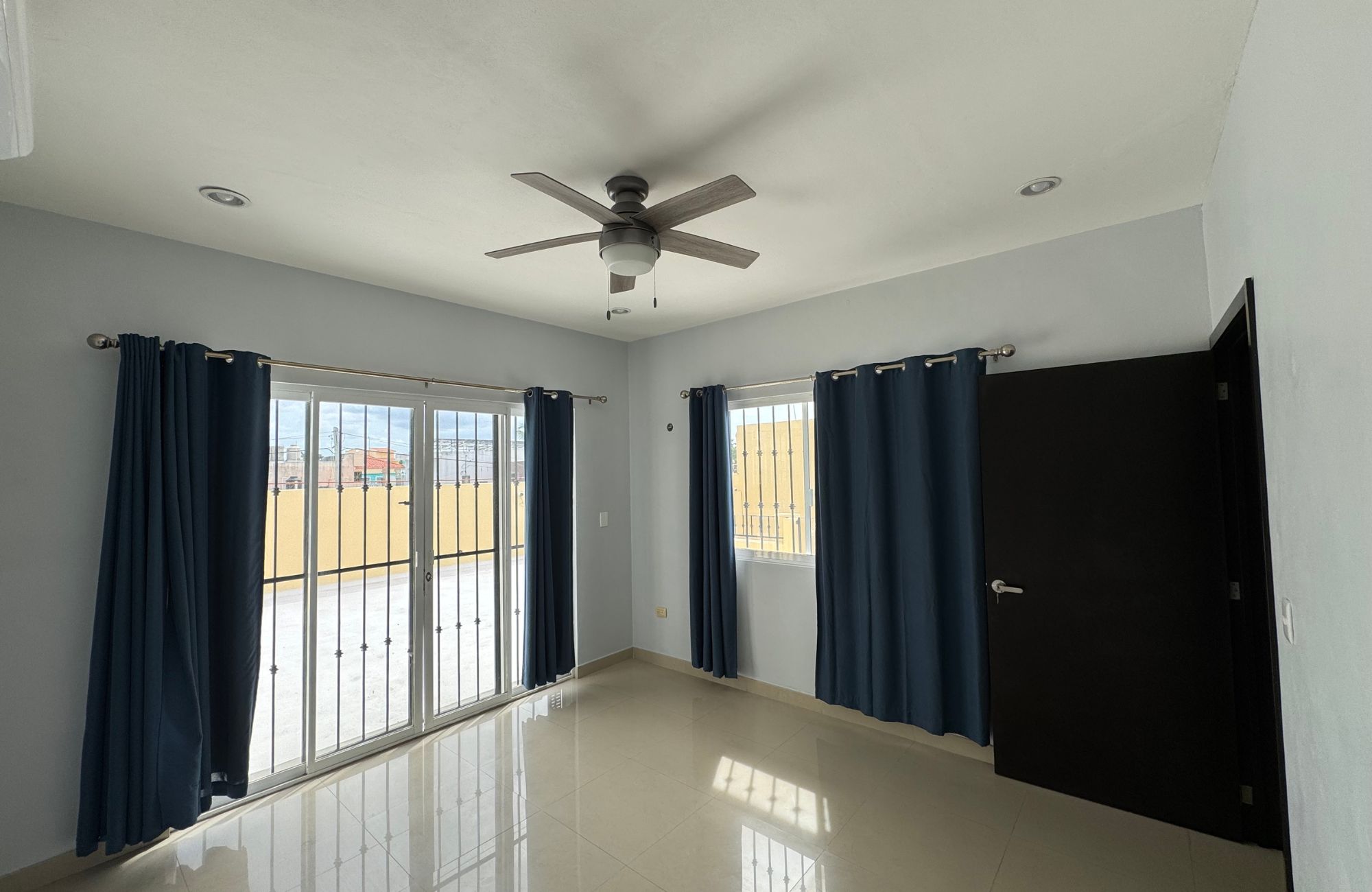 House with spacious backyard, excellent potential, for sale, Centro, Cozumel