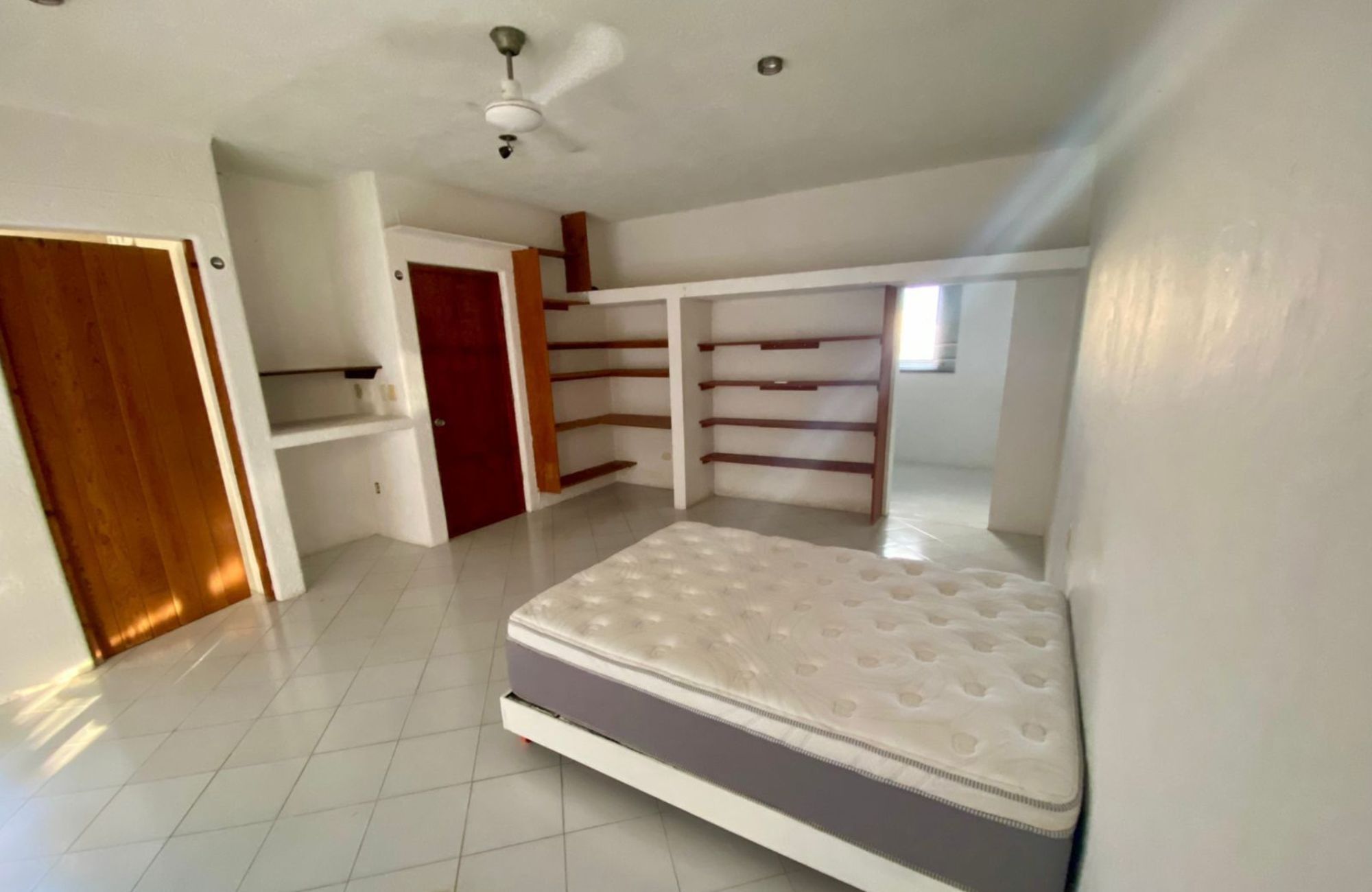 House with garden, private pool, and terrace for sale, Ave. Pedro Joaqu&iacute;n Coldwell, Cozumel