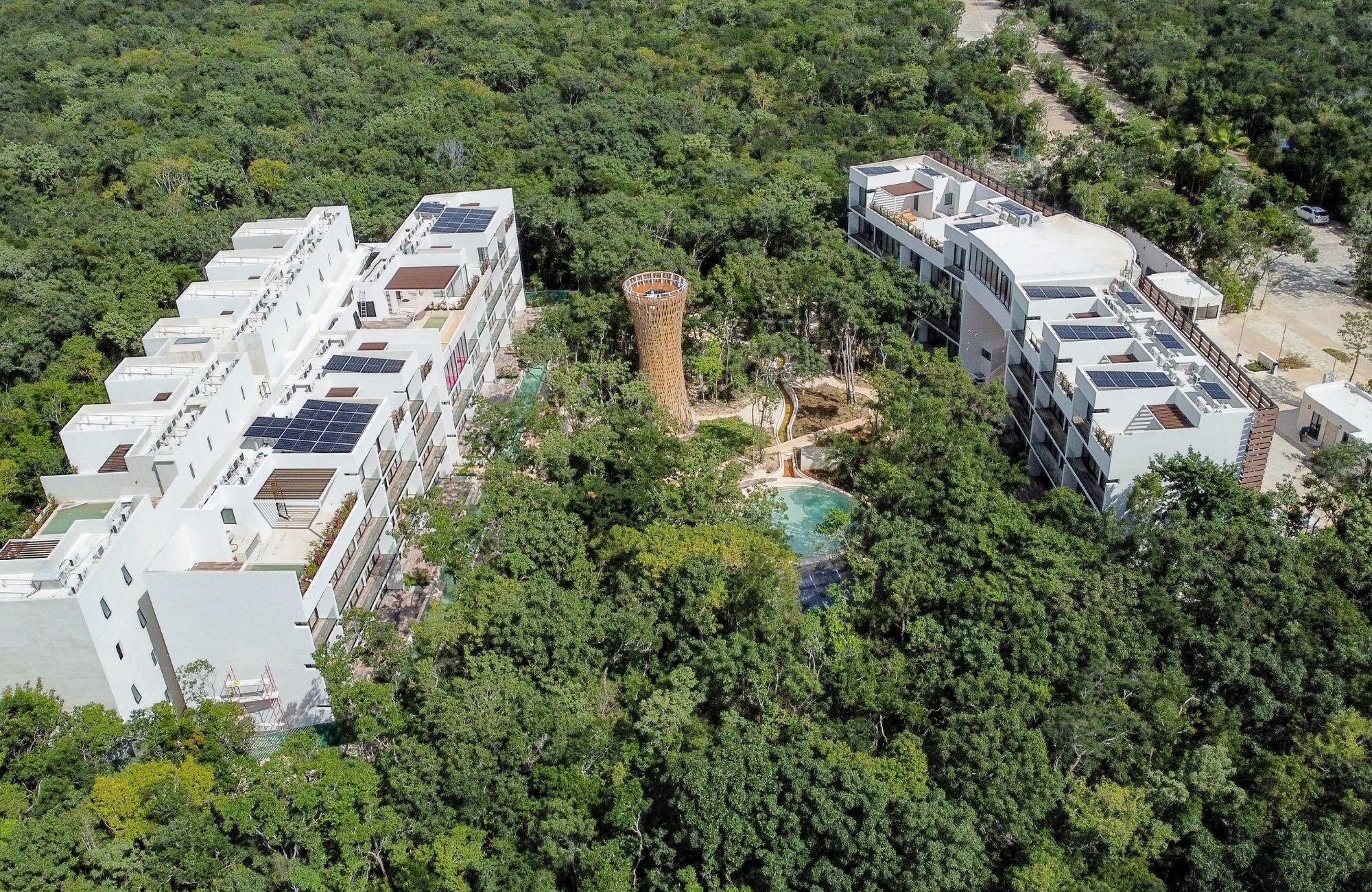 Departamento con jard&iacute;n y alberca privada, gimnasio, restaurante, area de yoga al aire libre, bicicletas, 5 minutos de la playa