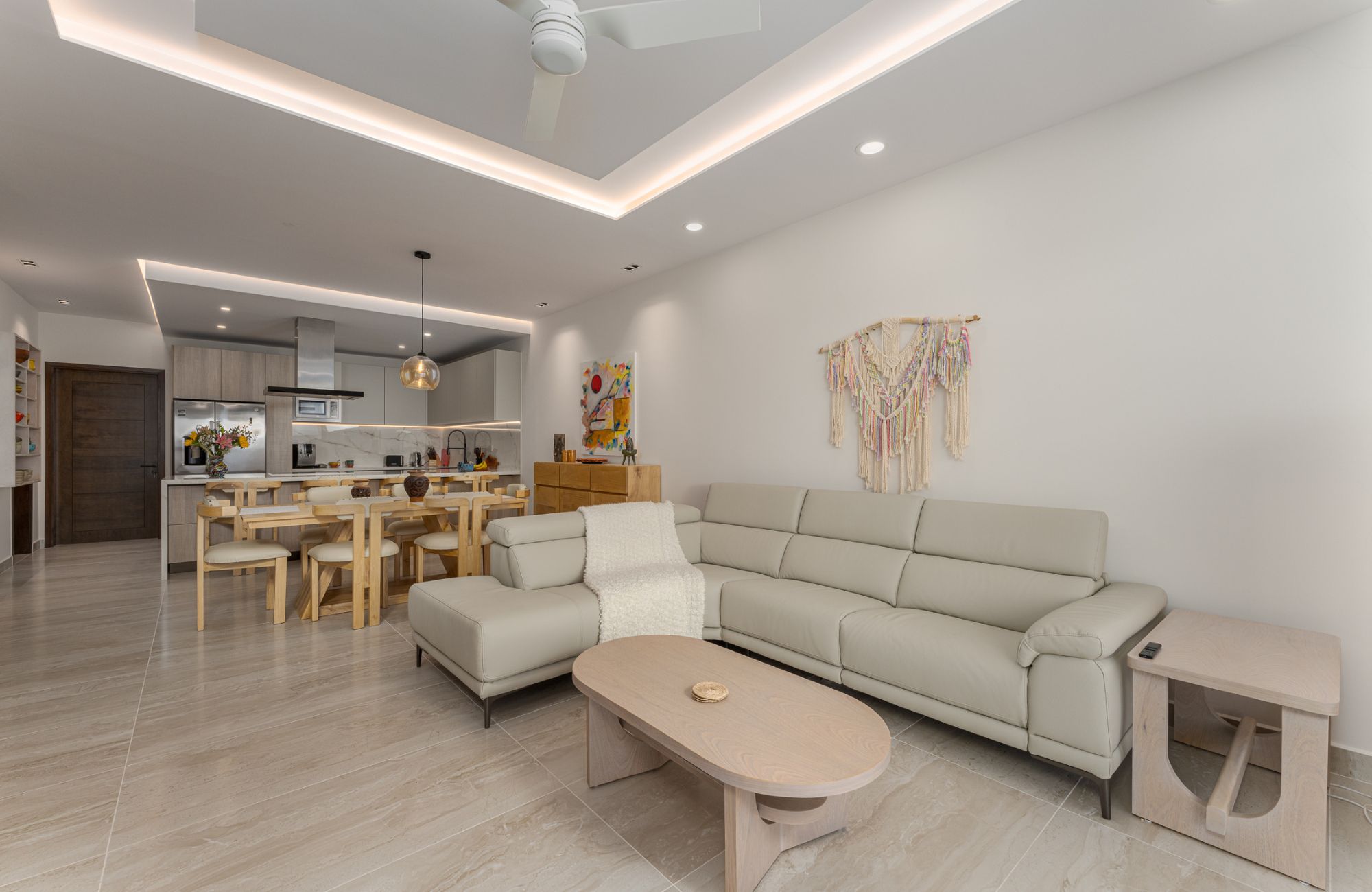 Beach front condominium, beach club with ocean access, spa, gym, yoga, golf and hotel services, pre-construction, for sale Huatulco.