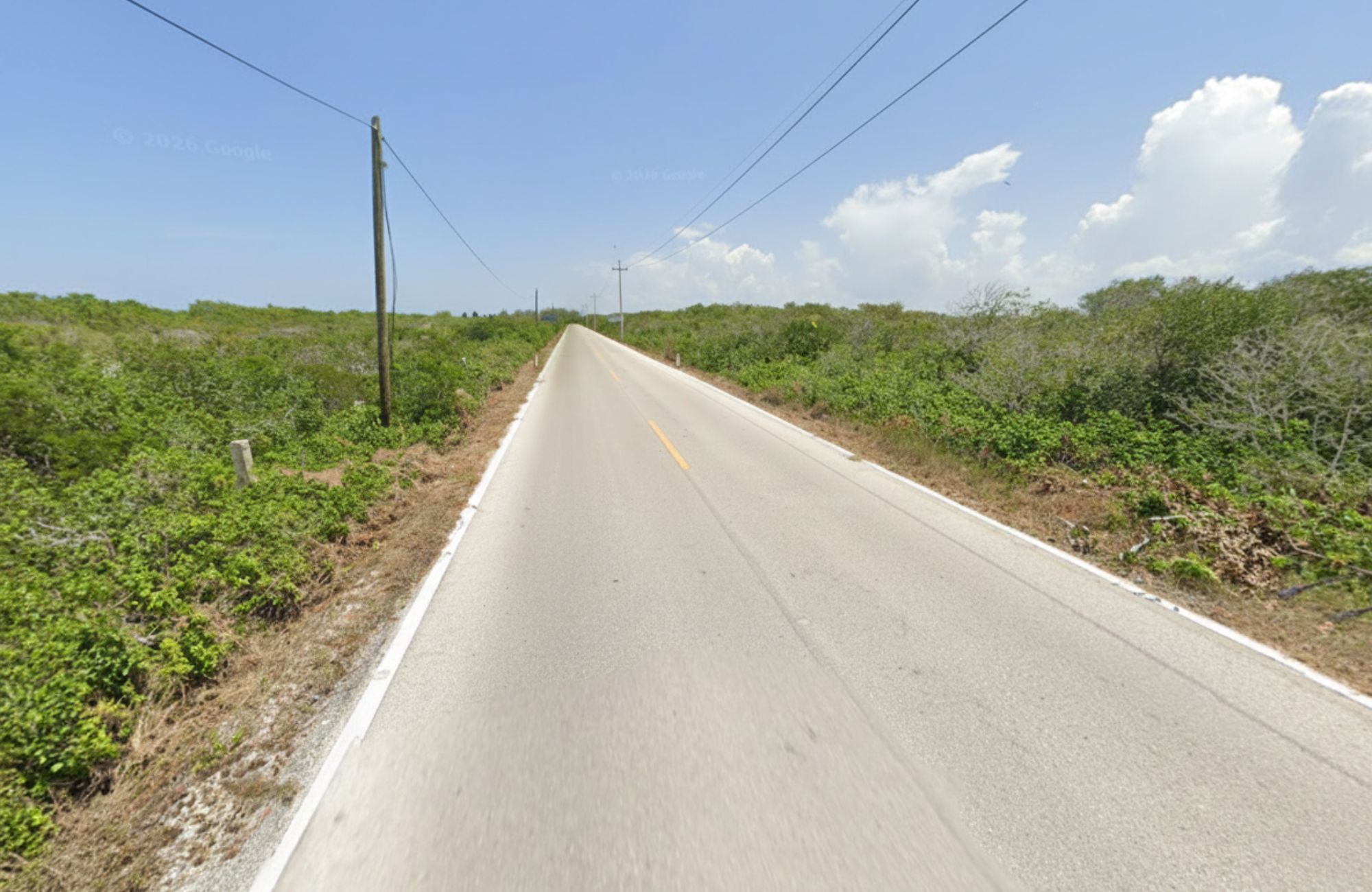 604 m2 land, clubhouses, pet-park, gardens and more. For sale Merida.