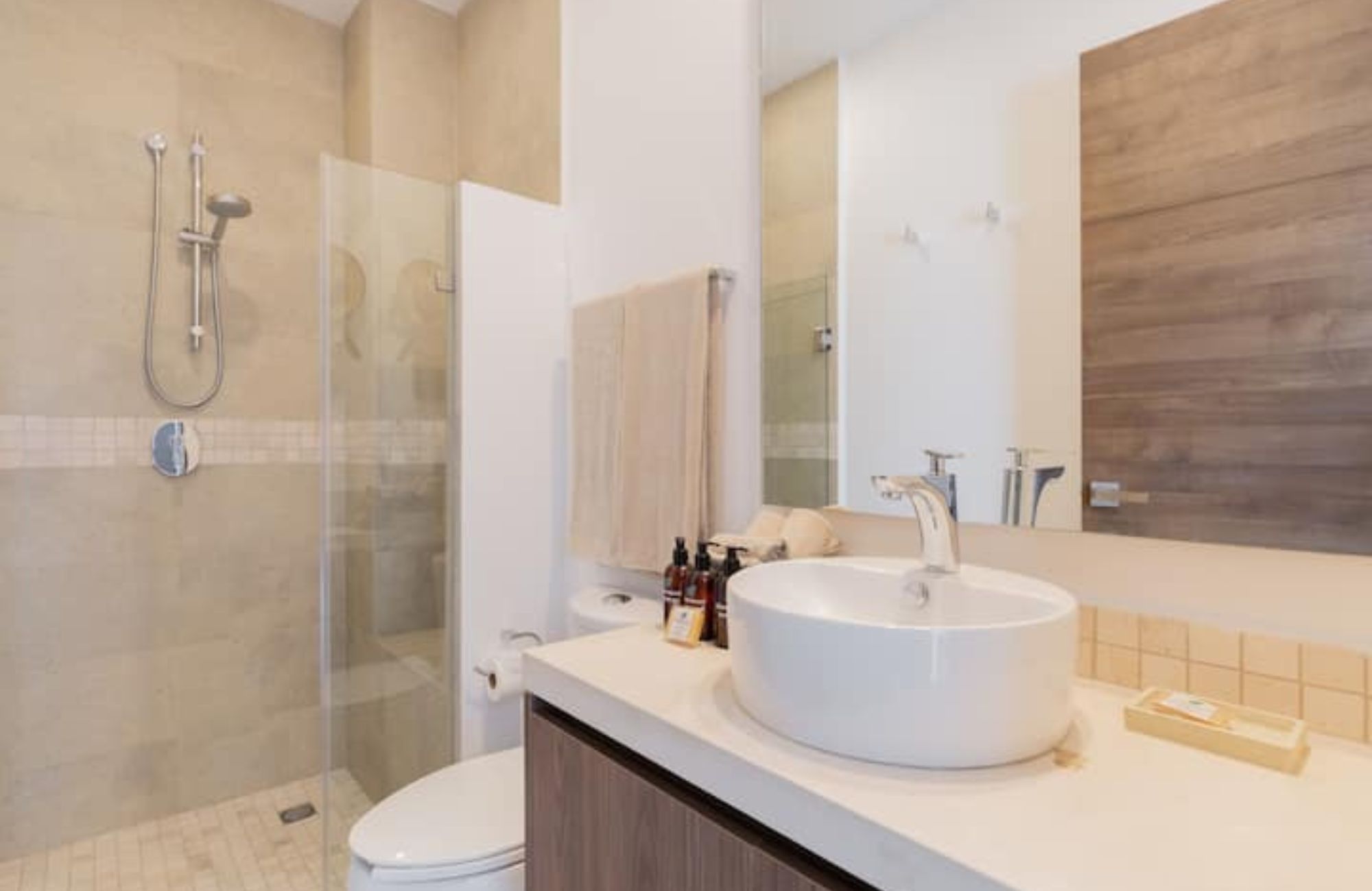 1 bedroom Penthouse with art walk, Boho style commercial area, green areas, 5 star hotel services in Tulum, sale.