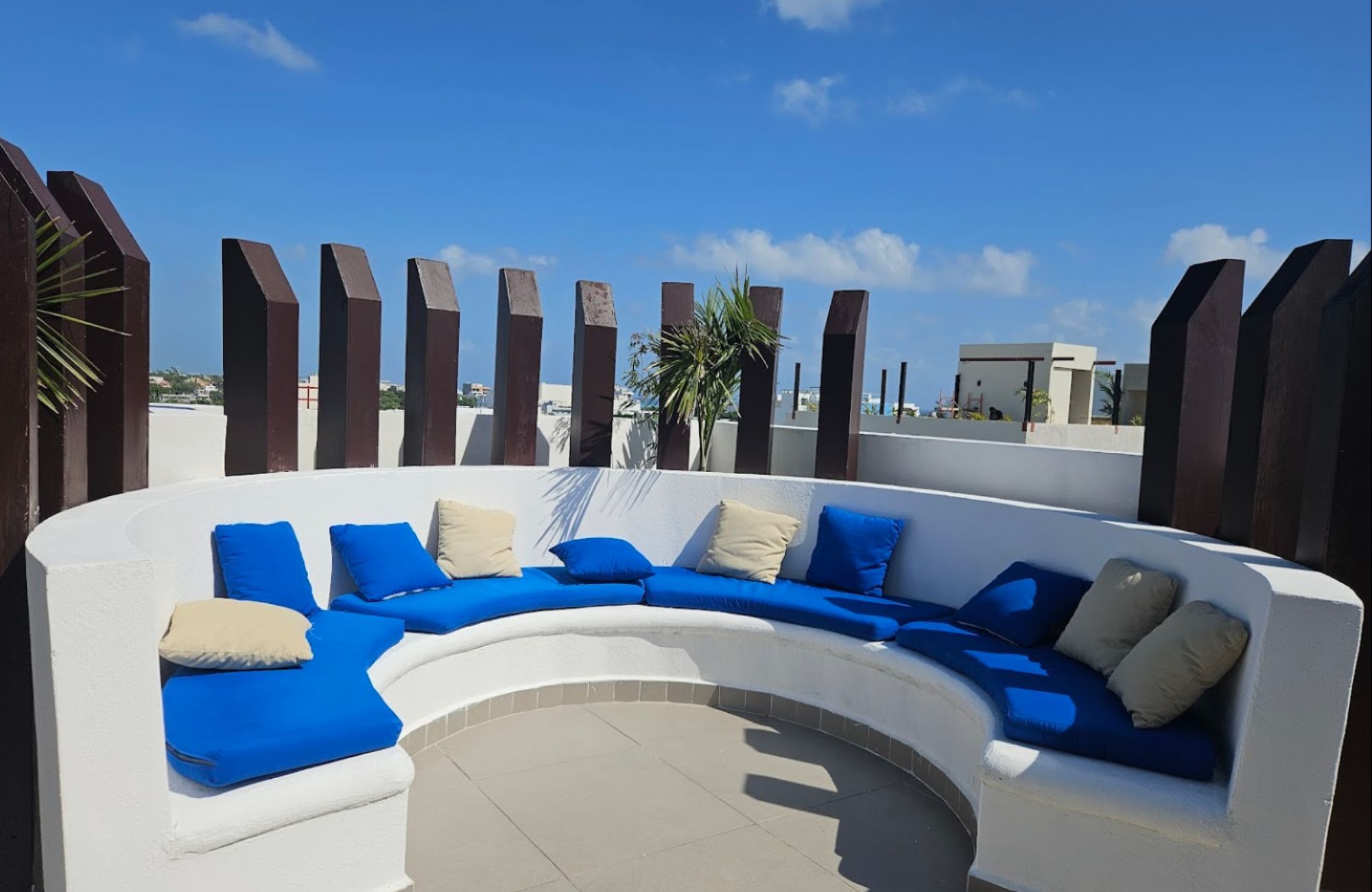 Condo with swimming lane, jacuzzi, spa, coworking, for sale near Fifth Avenue