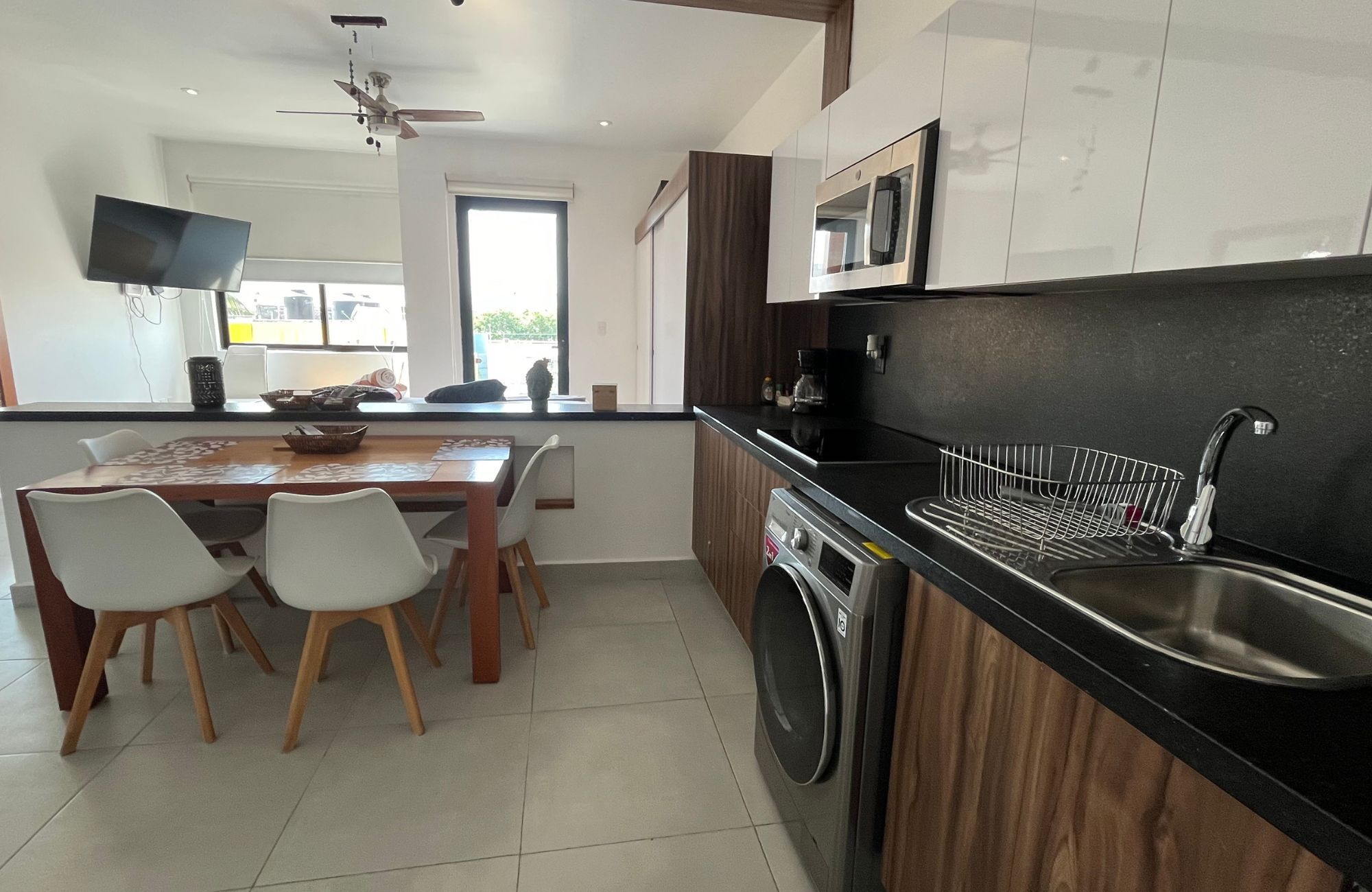 Condo with swimming lane, jacuzzi, spa, coworking, for sale near Fifth Avenue