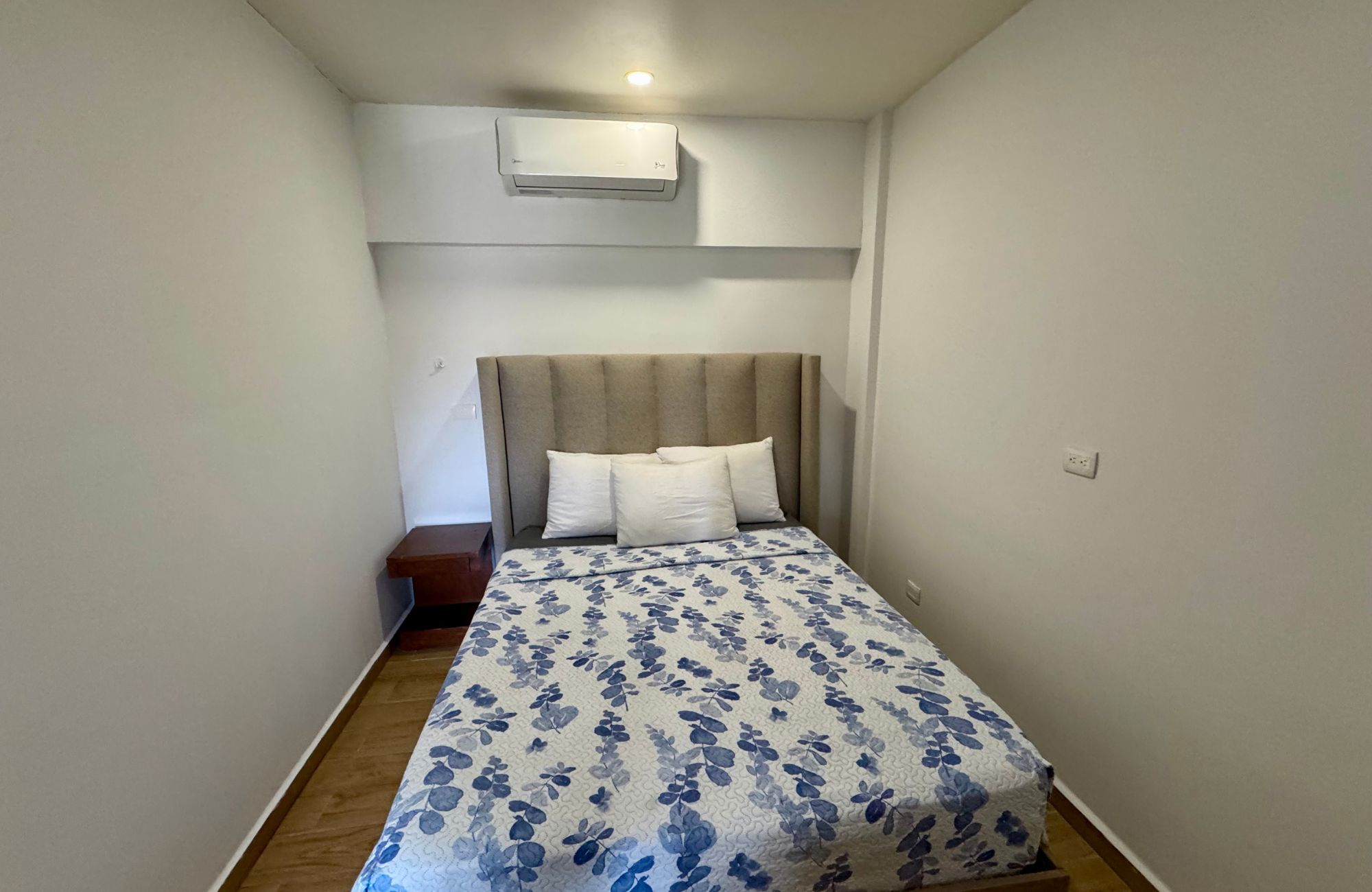 Studio near the beach, room &amp; pool service, fire pit, playground for children, hammock area, surrounded by green, 1 km from the beach pre-co