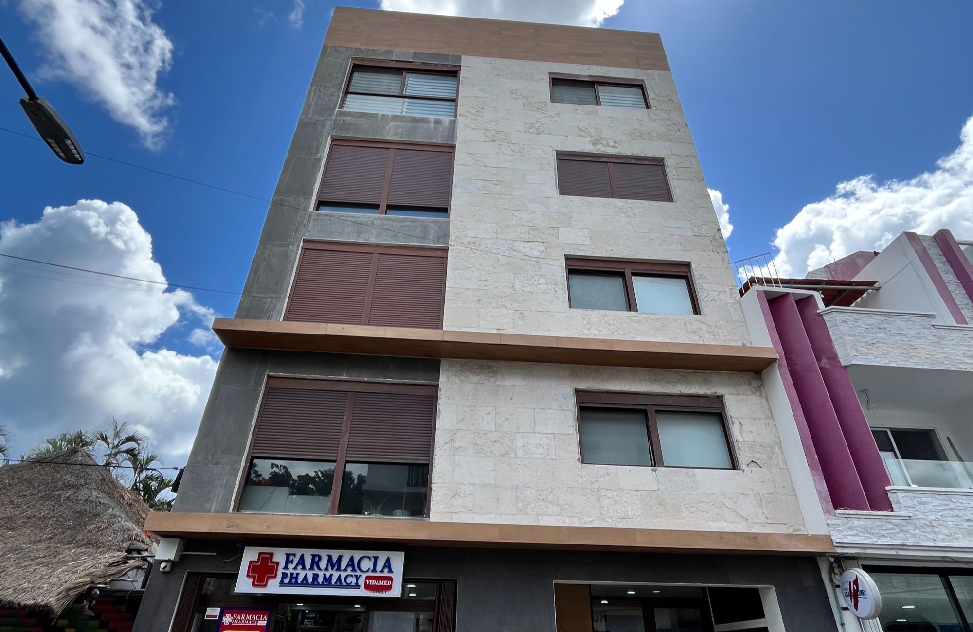 Studio near the beach, room &amp; pool service, fire pit, playground for children, hammock area, surrounded by green, 1 km from the beach pre-co