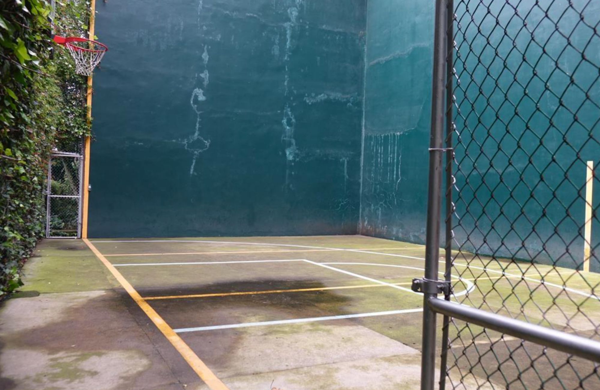 High-end residence for sale in the prestigious Bosques de las Lomas, Mexico City