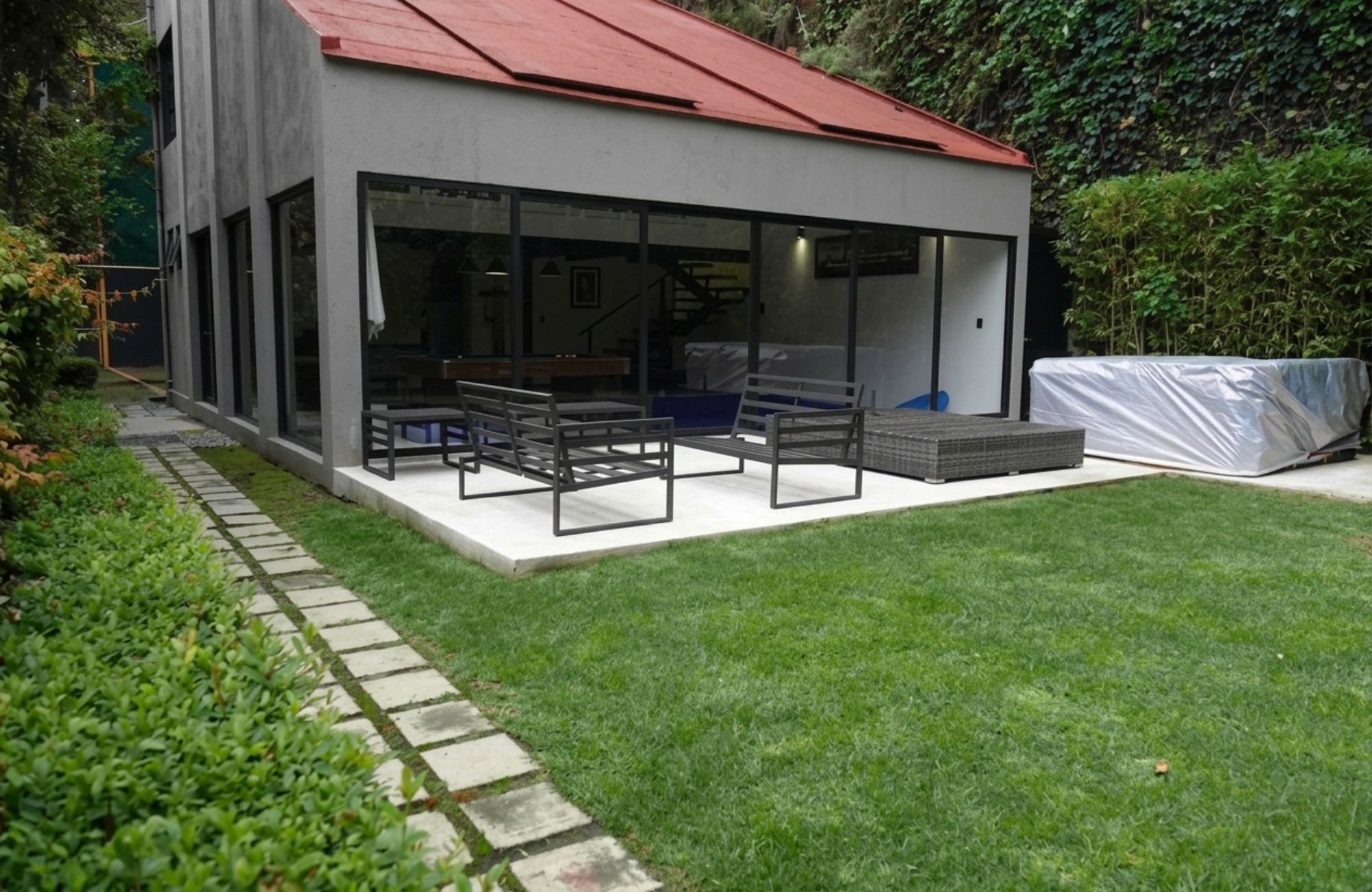 High-end residence for sale in the prestigious Bosques de las Lomas, Mexico City
