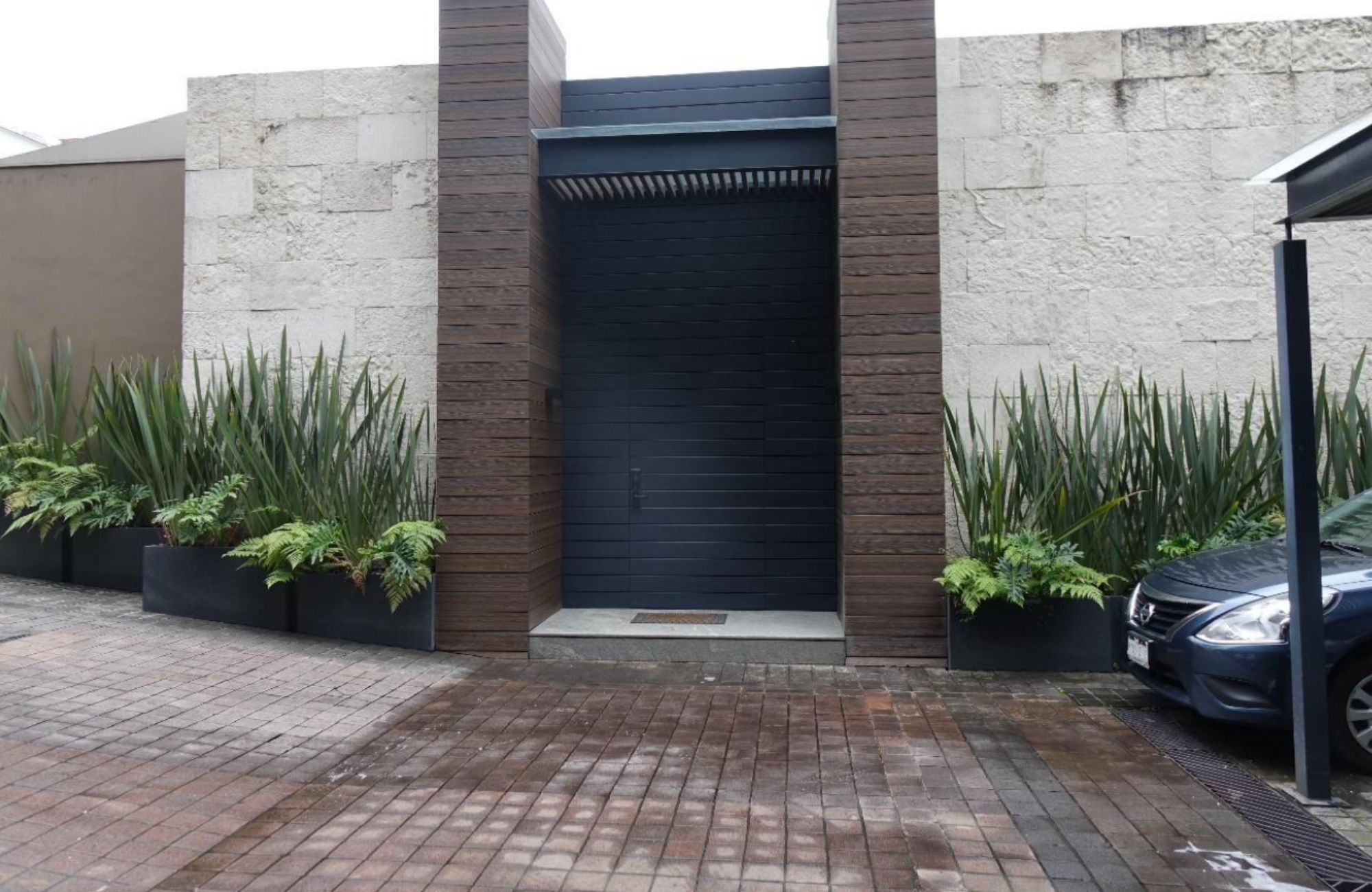 High-end residence for sale in the prestigious Bosques de las Lomas, Mexico City