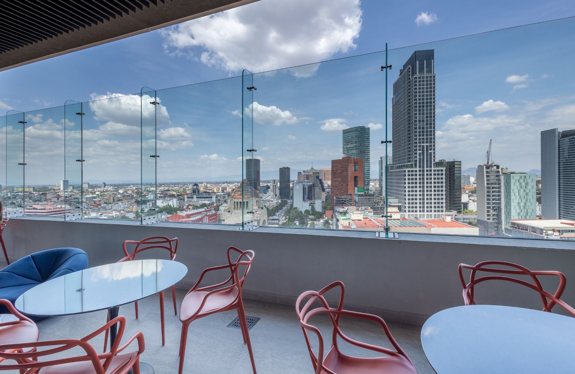 Condominio con ventanas de piso a techo en venta, Miguel Hidalgo, CDMX