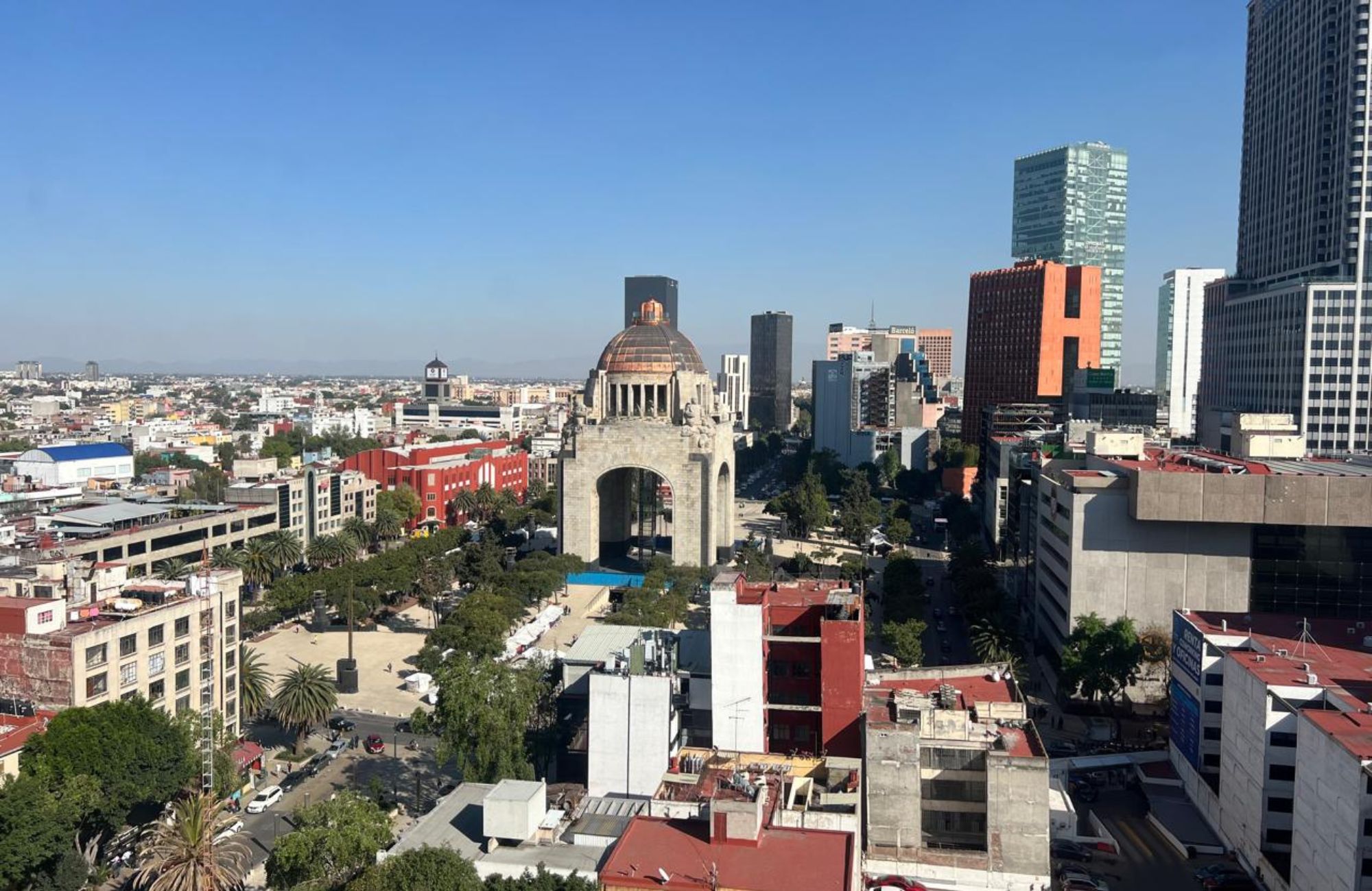 Departamento con terraza, piscina, jacuzzi, pet-friendly en venta Interlomas.