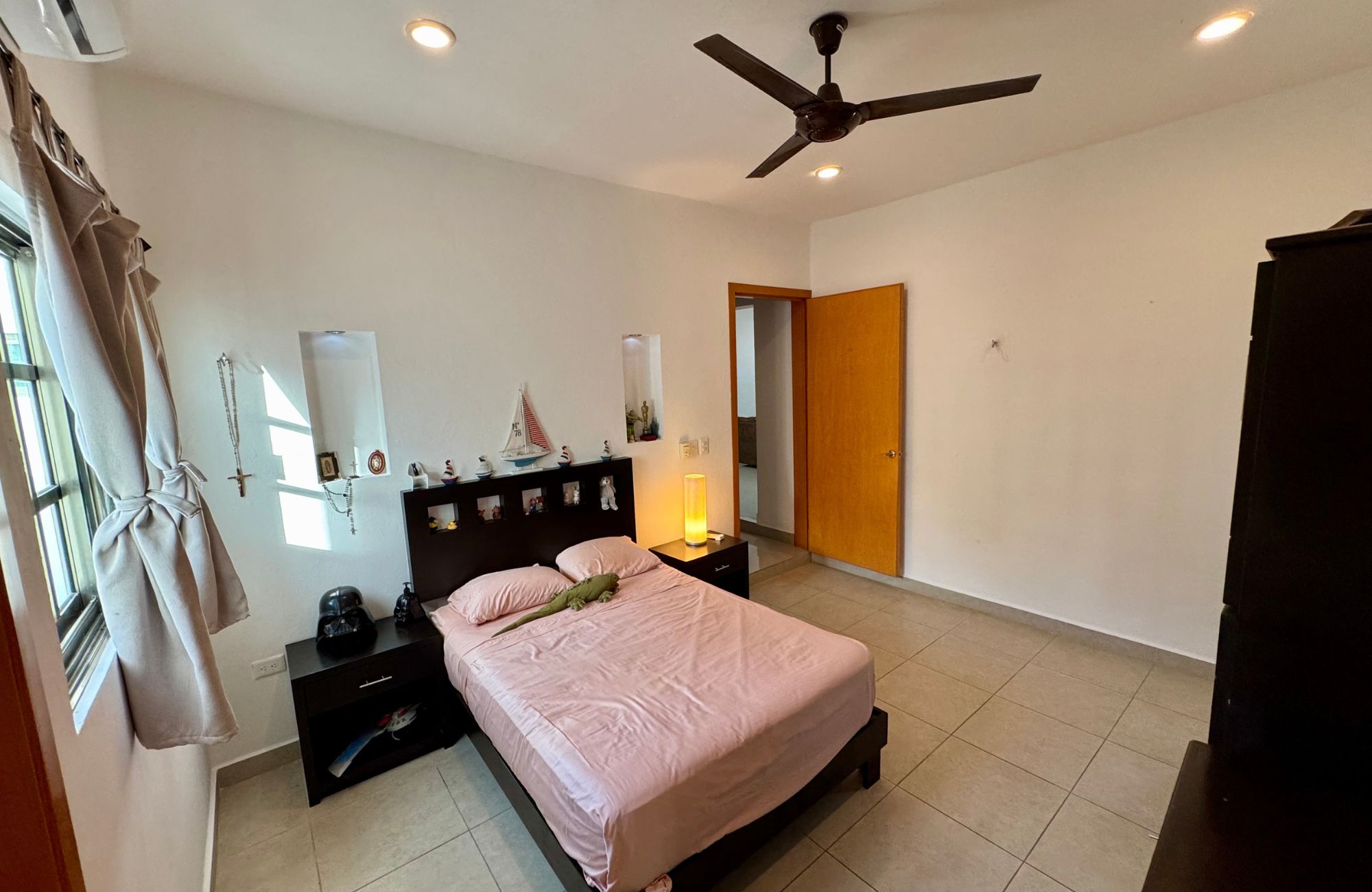 House with pool, large garden, 4 bedrooms for sale in Corpus Cristi Cozumel