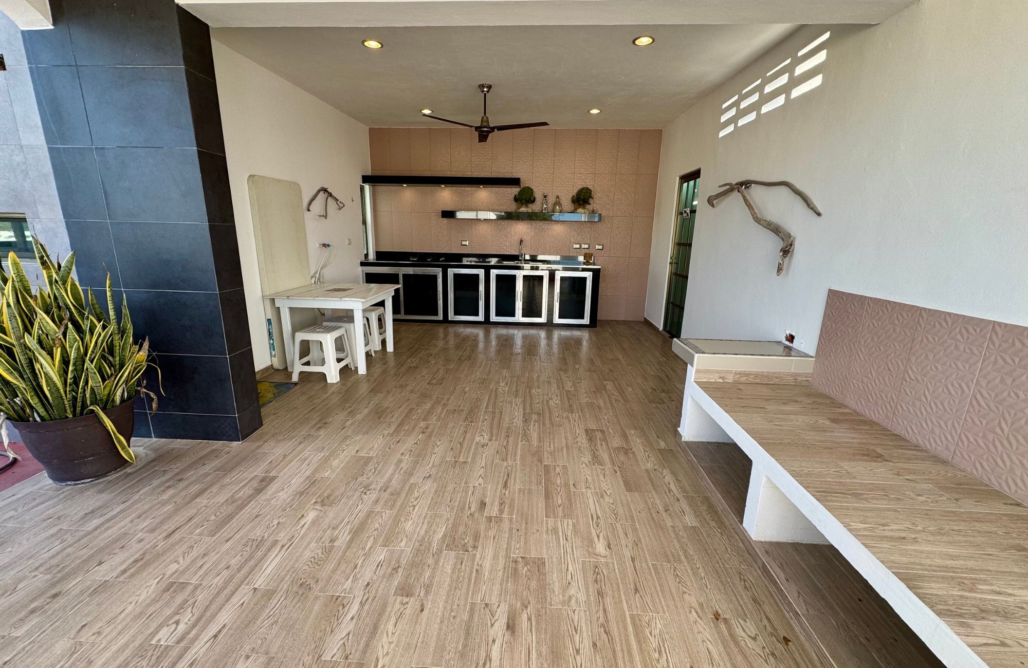 House with pool, large garden, 4 bedrooms for sale in Corpus Cristi Cozumel