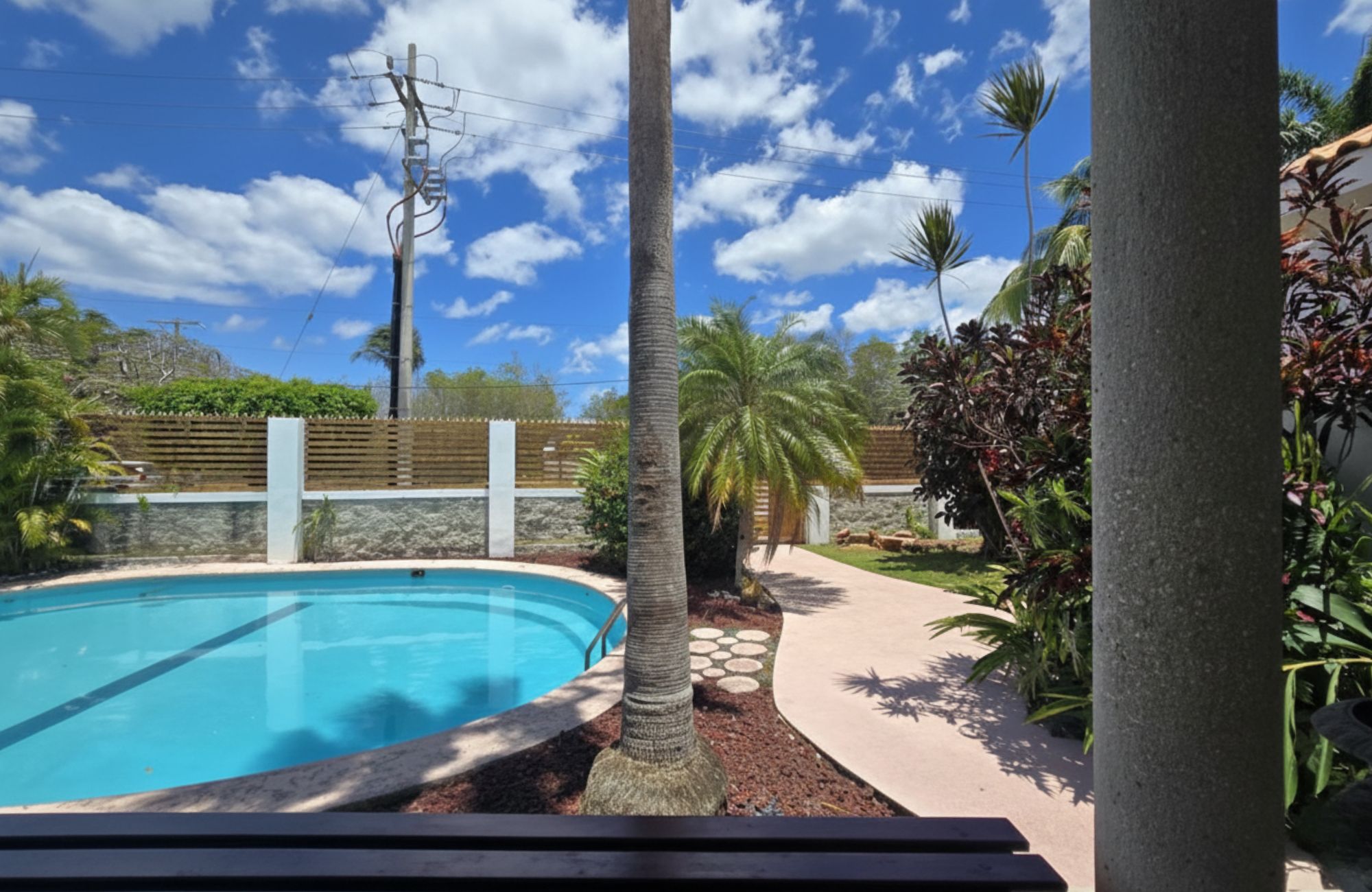 Casa con alberca privada, rooftop jacuzzi, en venta, Zona hotelera Sur, Cozumel