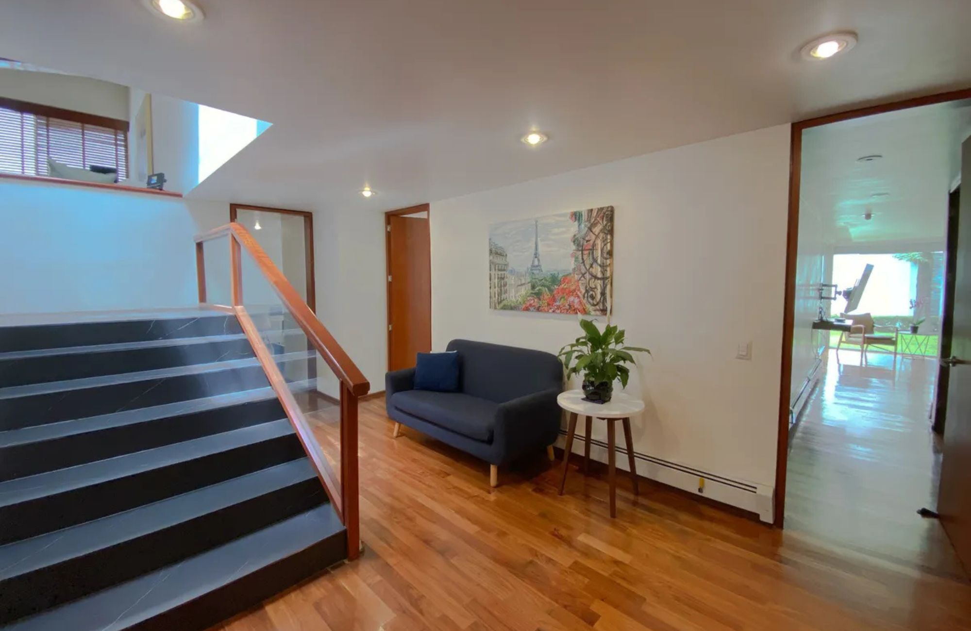 Casa amplia con espectacular jard&iacute;n en venta, Bosques de las Lomas, CDMX