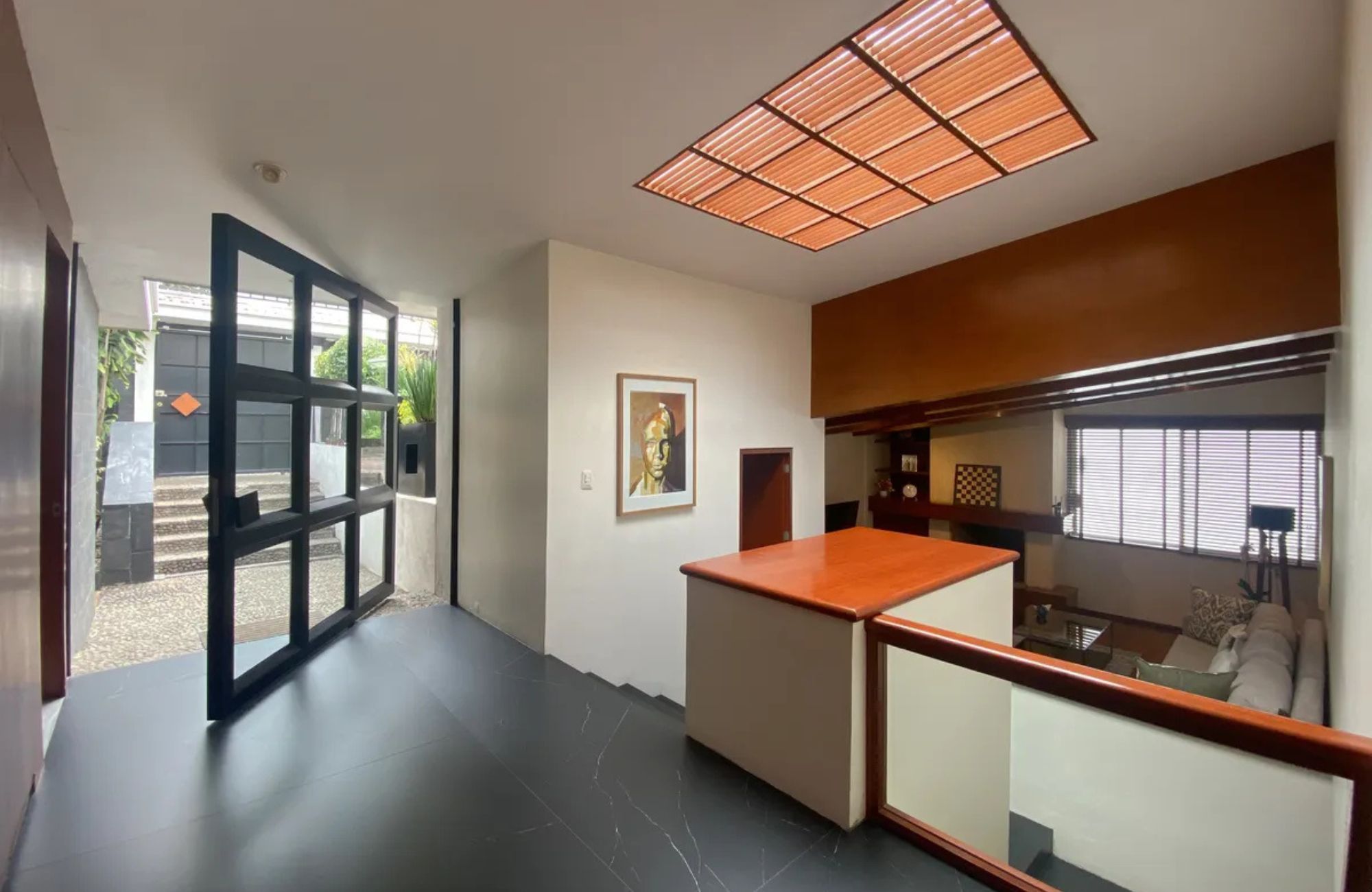 Casa amplia con espectacular jard&iacute;n en venta, Bosques de las Lomas, CDMX
