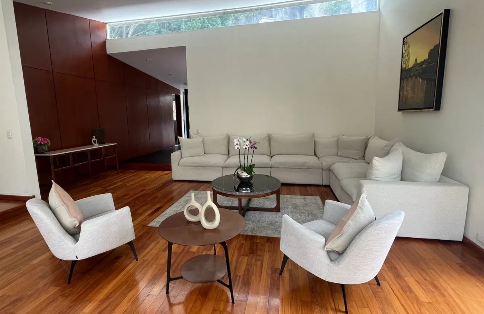 Casa amplia con espectacular jard&iacute;n en venta, Bosques de las Lomas, CDMX