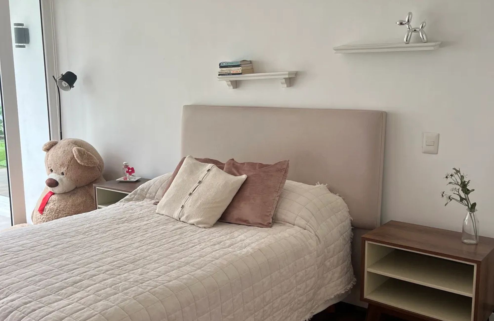 Casa amplia con espectacular jard&iacute;n en venta, Bosques de las Lomas, CDMX