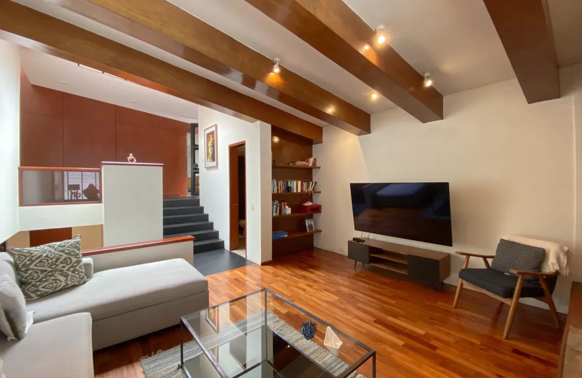 Casa amplia con espectacular jard&iacute;n en venta, Bosques de las Lomas, CDMX