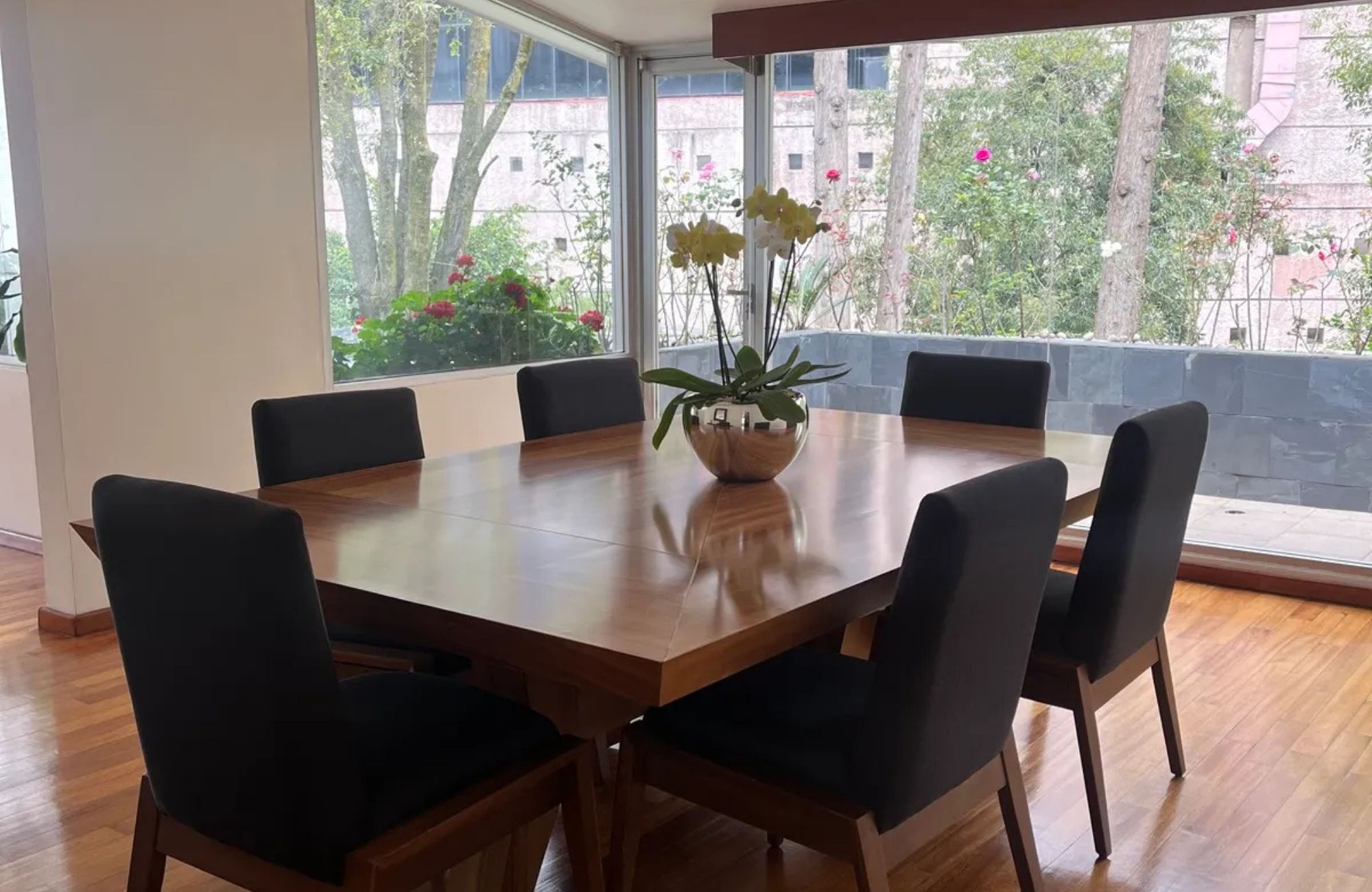 Casa amplia con espectacular jard&iacute;n en venta, Bosques de las Lomas, CDMX