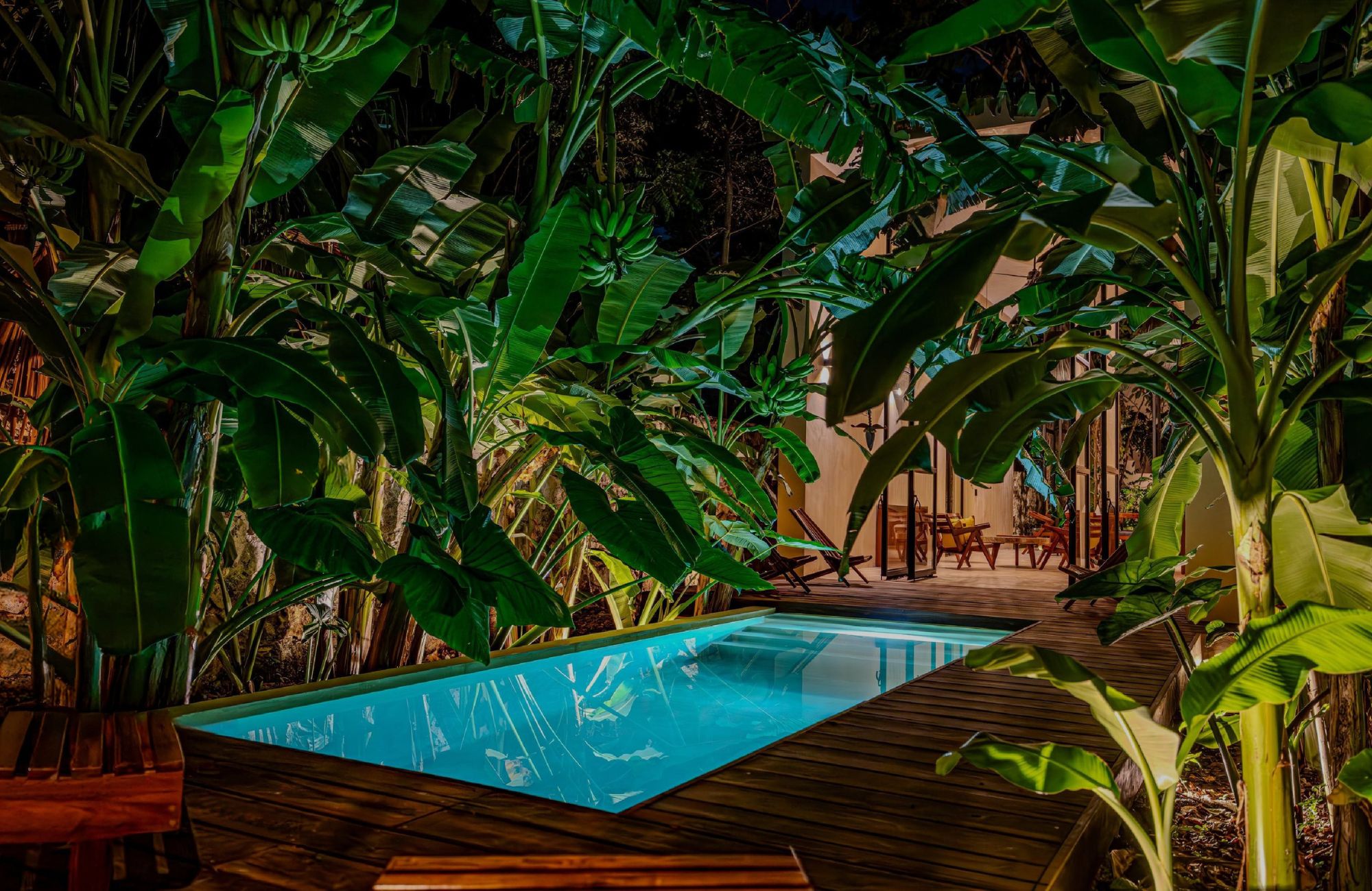 Single-story residence near the ocean, 4 bedrooms, deep pool, 750 m&sup2; lot, for sale
