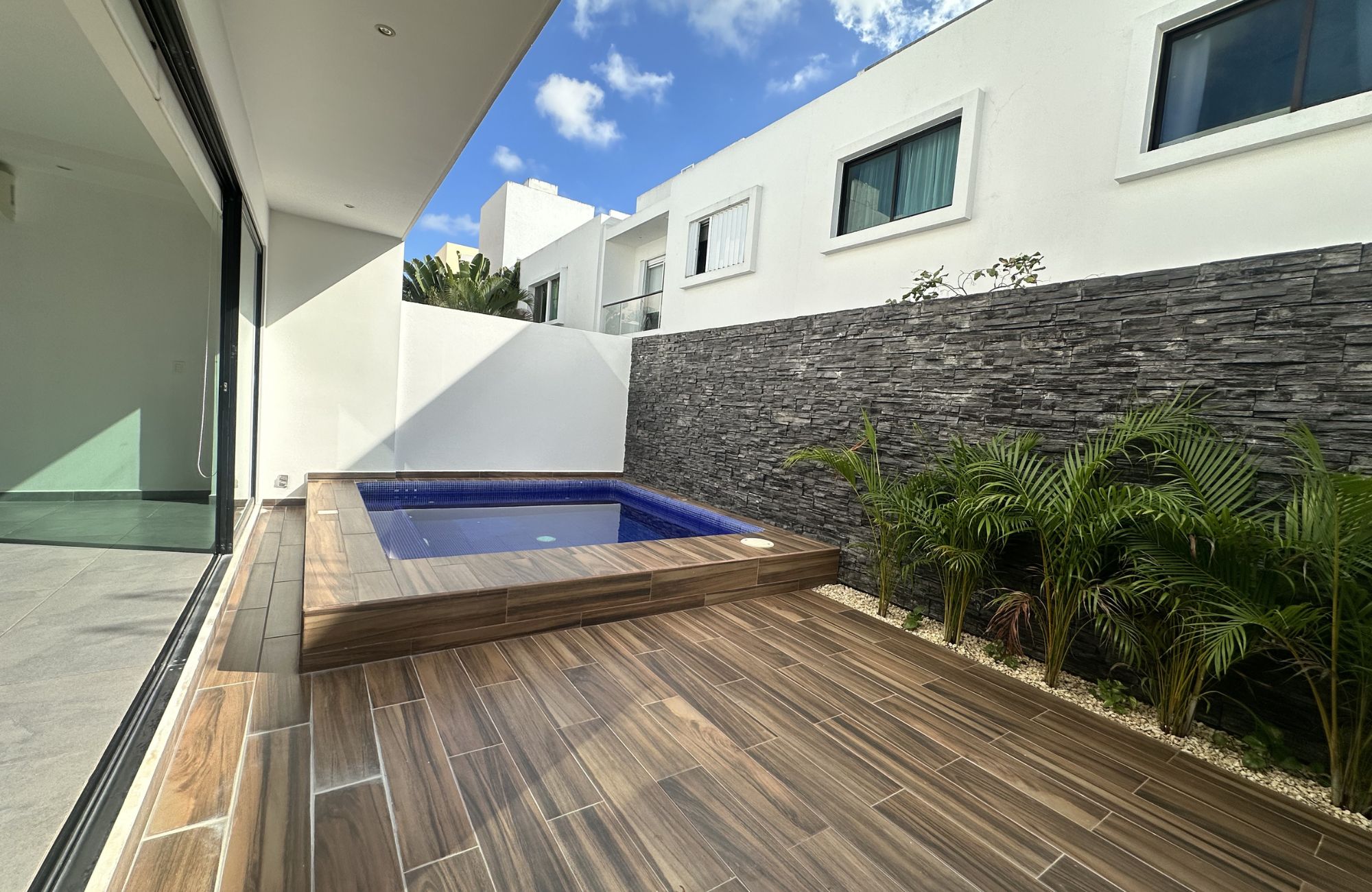 Casa con alberca privada, en venta, Residencial Rio, Huayac&aacute;n, Canc&uacute;n