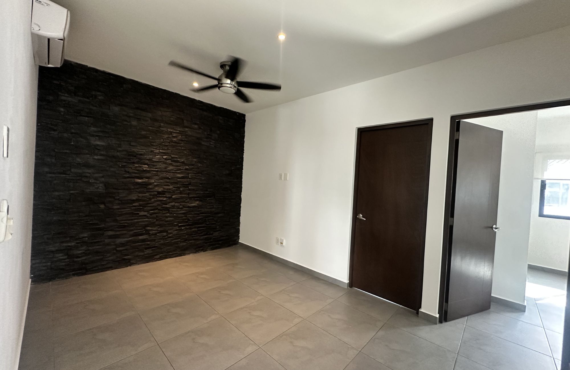 Casa con alberca privada, en venta, Residencial Rio, Huayac&aacute;n, Canc&uacute;n