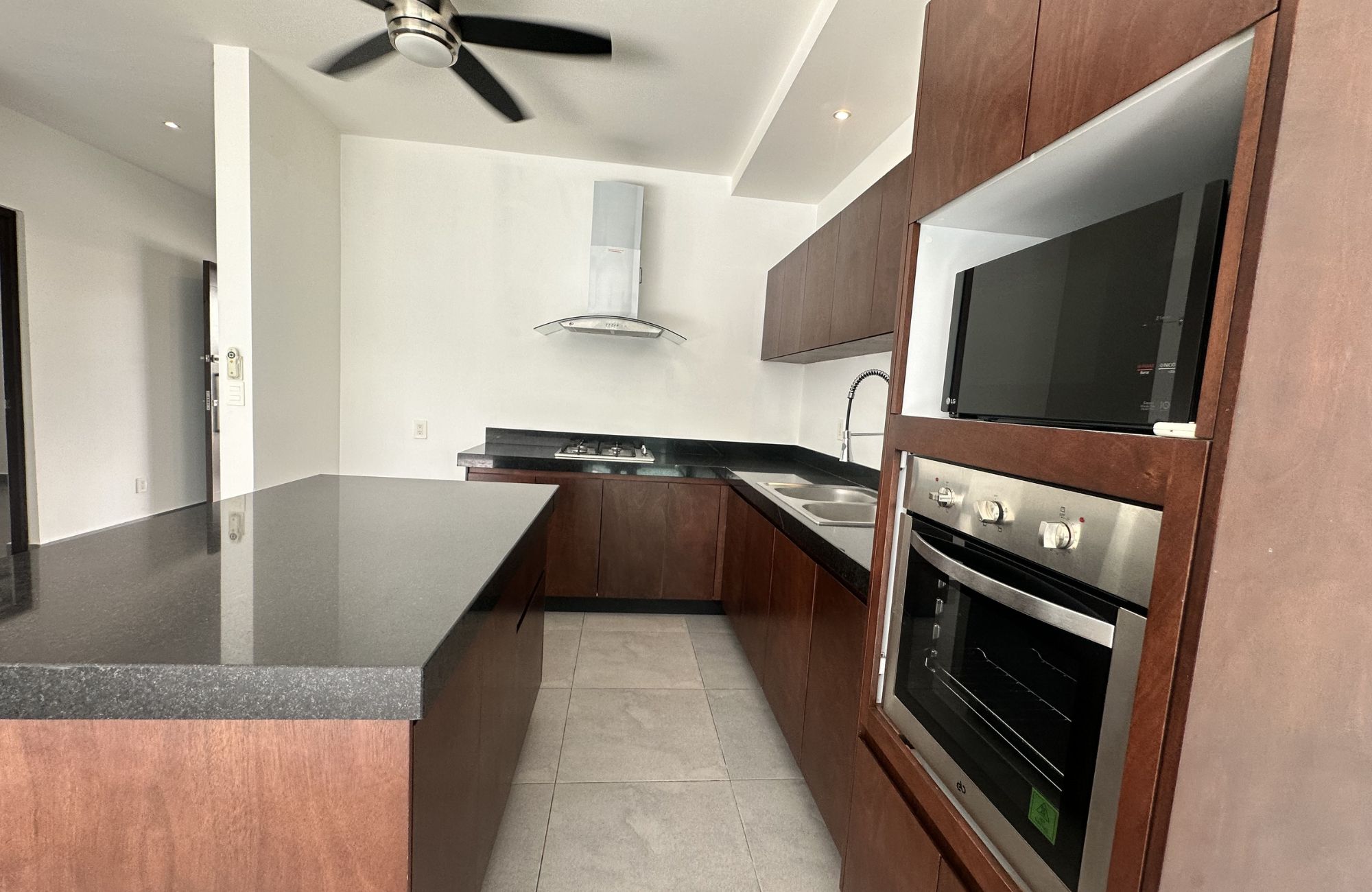 Casa con alberca privada, en venta, Residencial Rio, Huayac&aacute;n, Canc&uacute;n