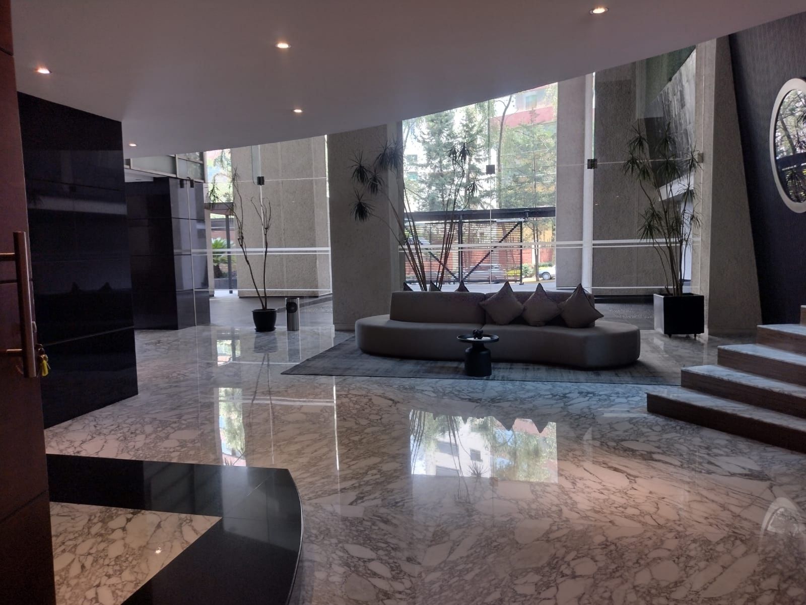 337 m2 penthouse, pool, jacuzzi, spa, pet friendly, for sale Interlomas.