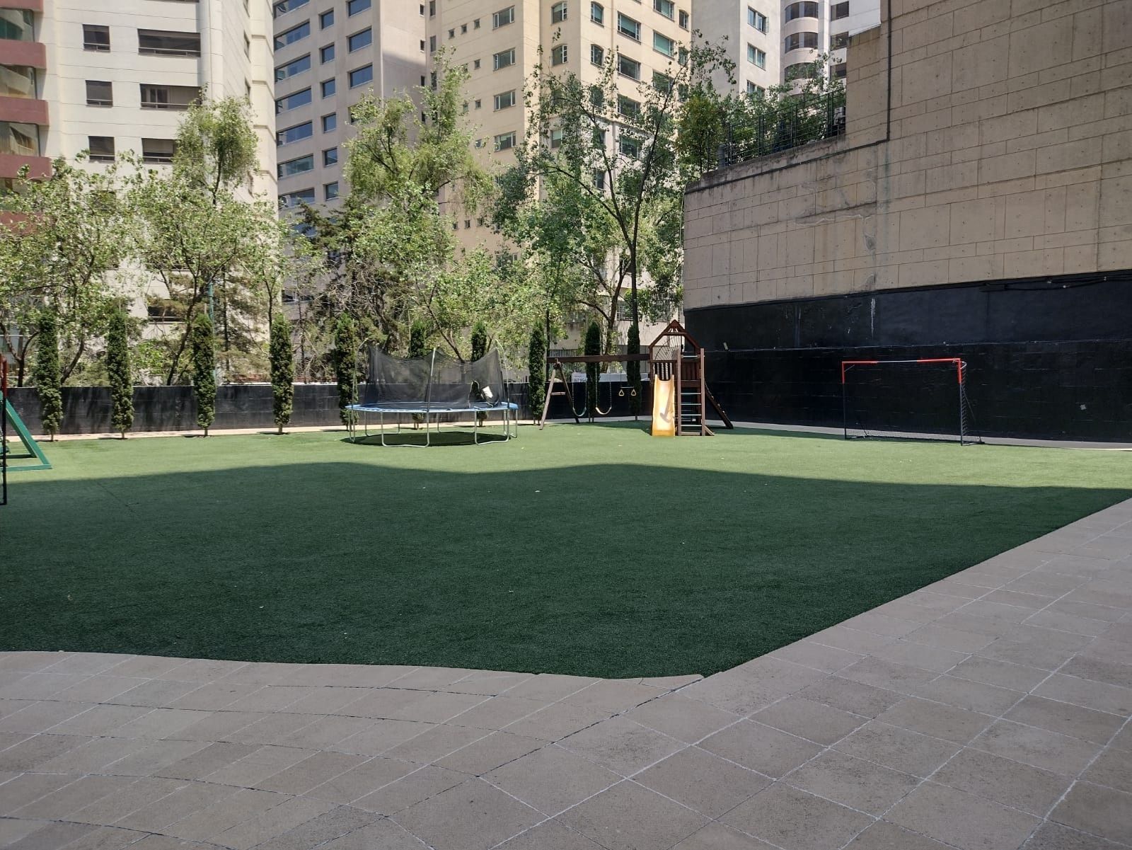 337 m2 penthouse, pool, jacuzzi, spa, pet friendly, for sale Interlomas.