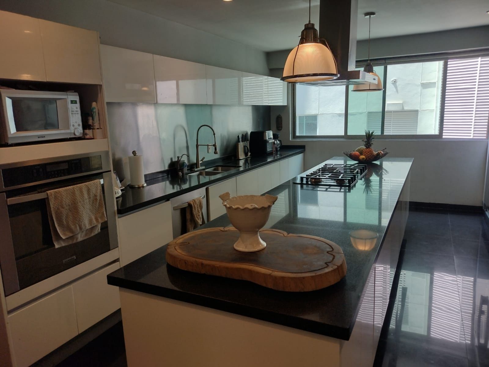 337 m2 penthouse, pool, jacuzzi, spa, pet friendly, for sale Interlomas.