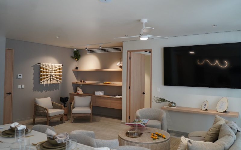 Condo with private terrace, gym, pool, for sale
