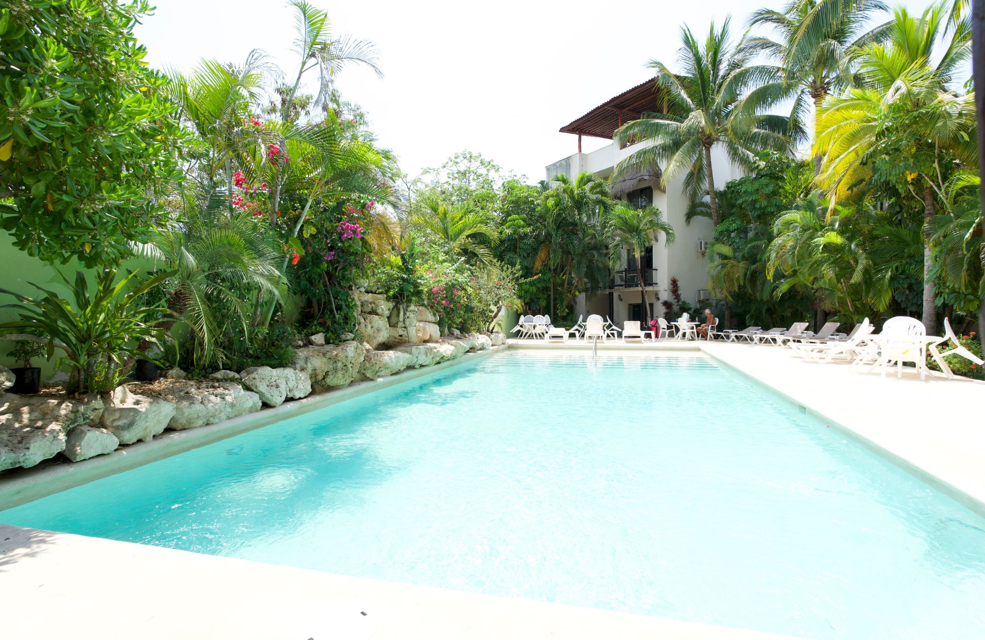 Furnished penthouse in Mexican Caribbean style steps from the beach, for sale