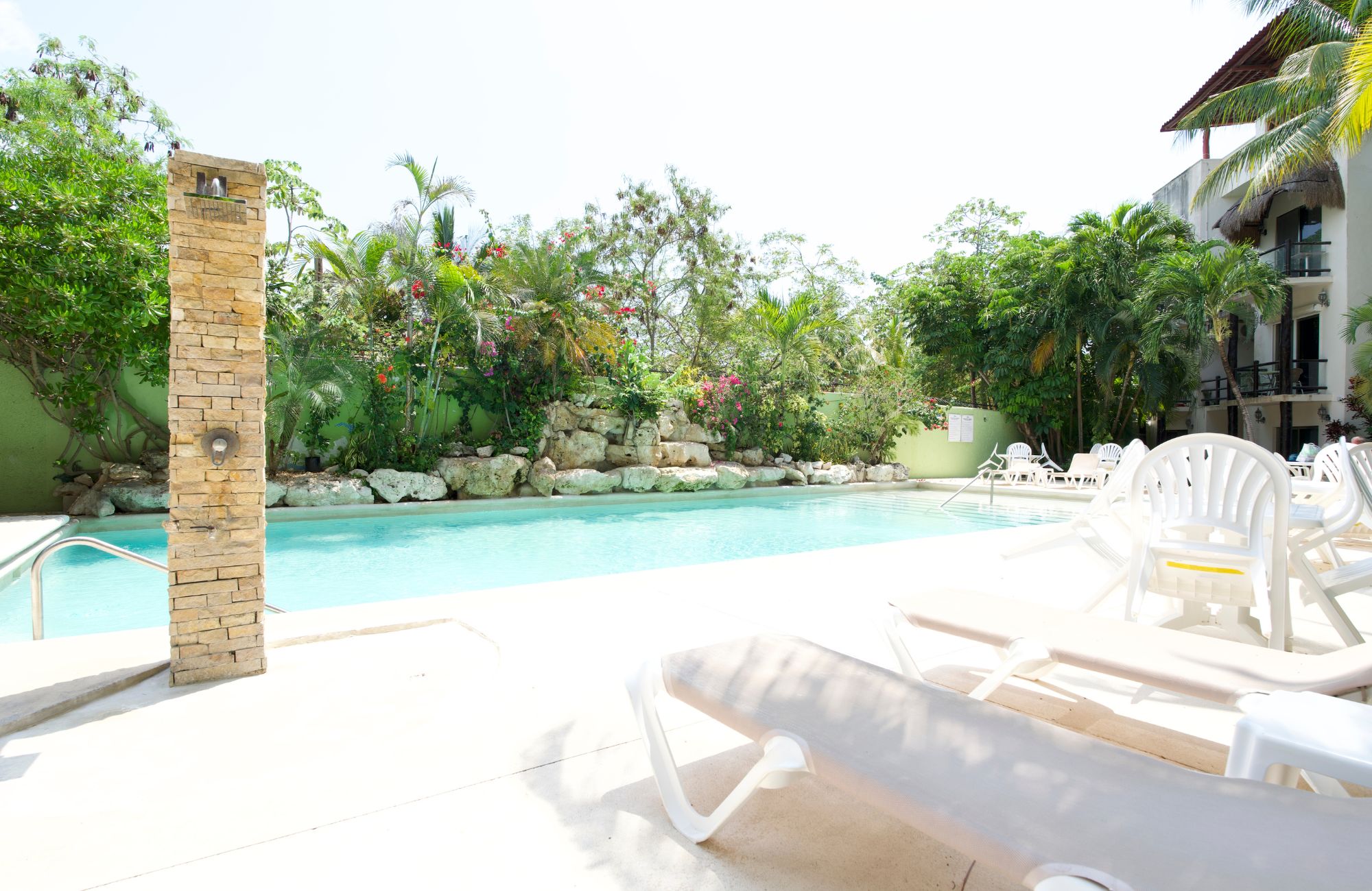 Furnished penthouse in Mexican Caribbean style steps from the beach, for sale