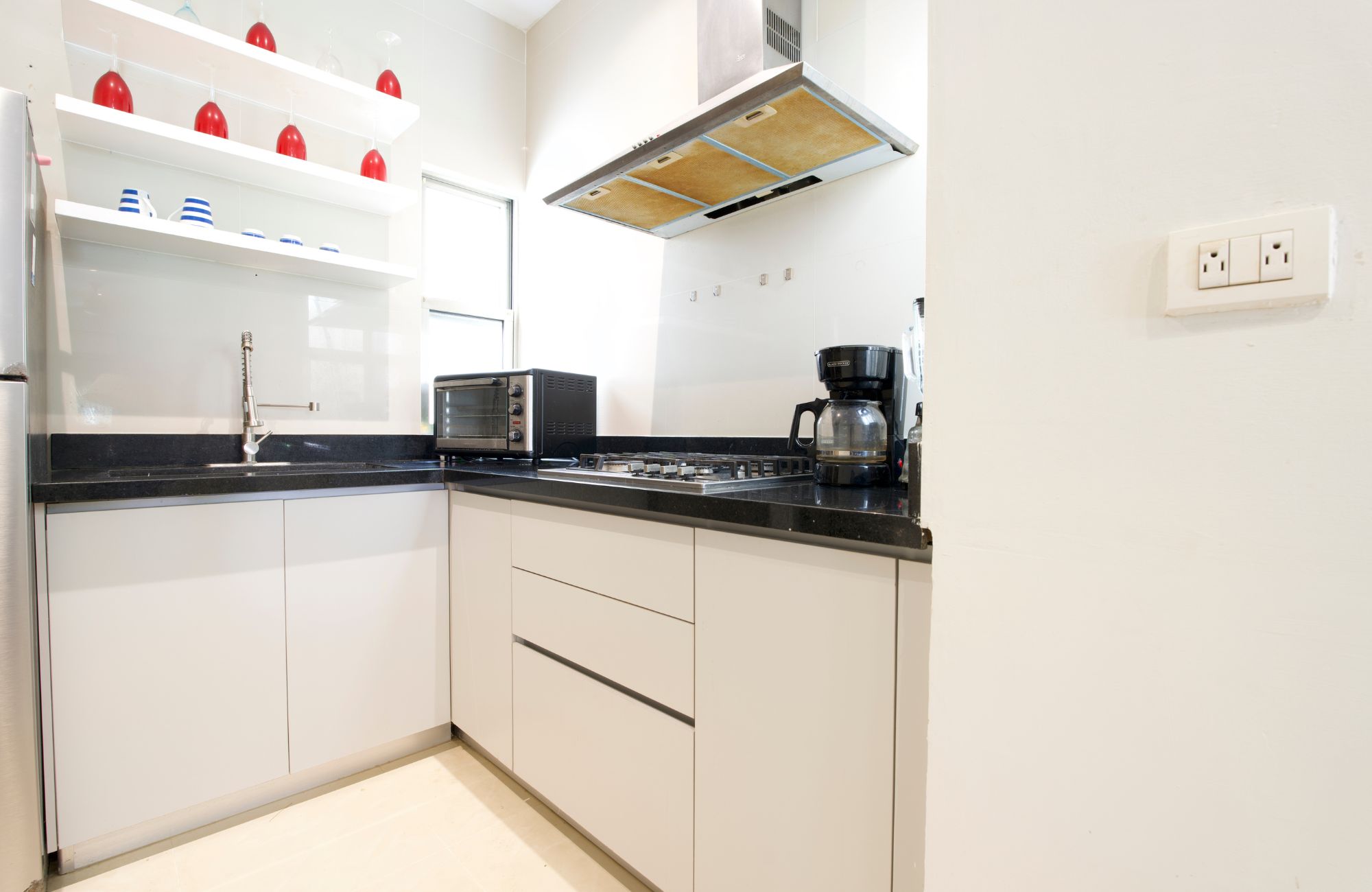 Furnished penthouse in Mexican Caribbean style steps from the beach, for sale