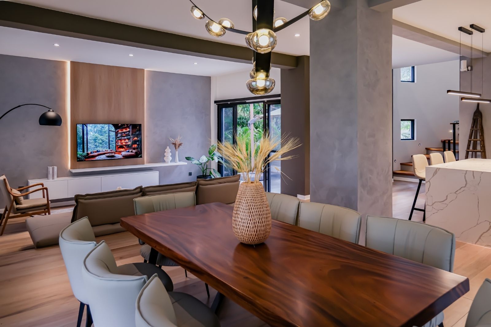 Luxury Remodeled Villa with Private Pool and Golf Course Views for Sale