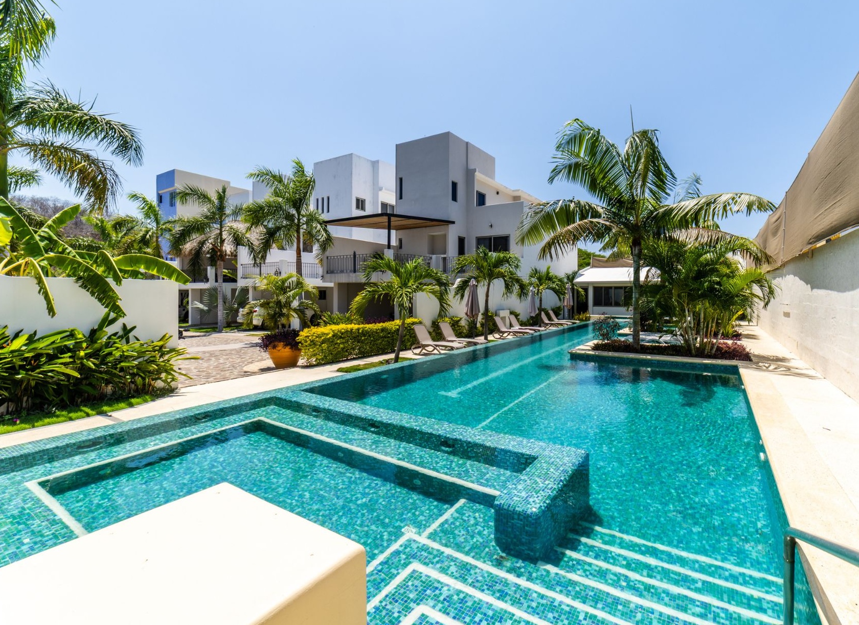 House with Terrace and Private Pool for Sale, La Mina Puerto &Aacute;ngel, Oaxaca