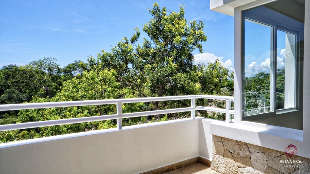 Studio with terrace, grill and private outdoor dining area, eco technology, electric bicycles, spa, 700 m2 of swimming pools