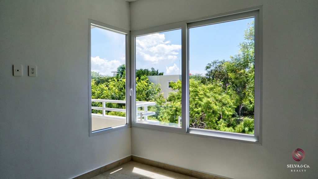 Studio with terrace, grill and private outdoor dining area, eco technology, electric bicycles, spa, 700 m2 of swimming pools