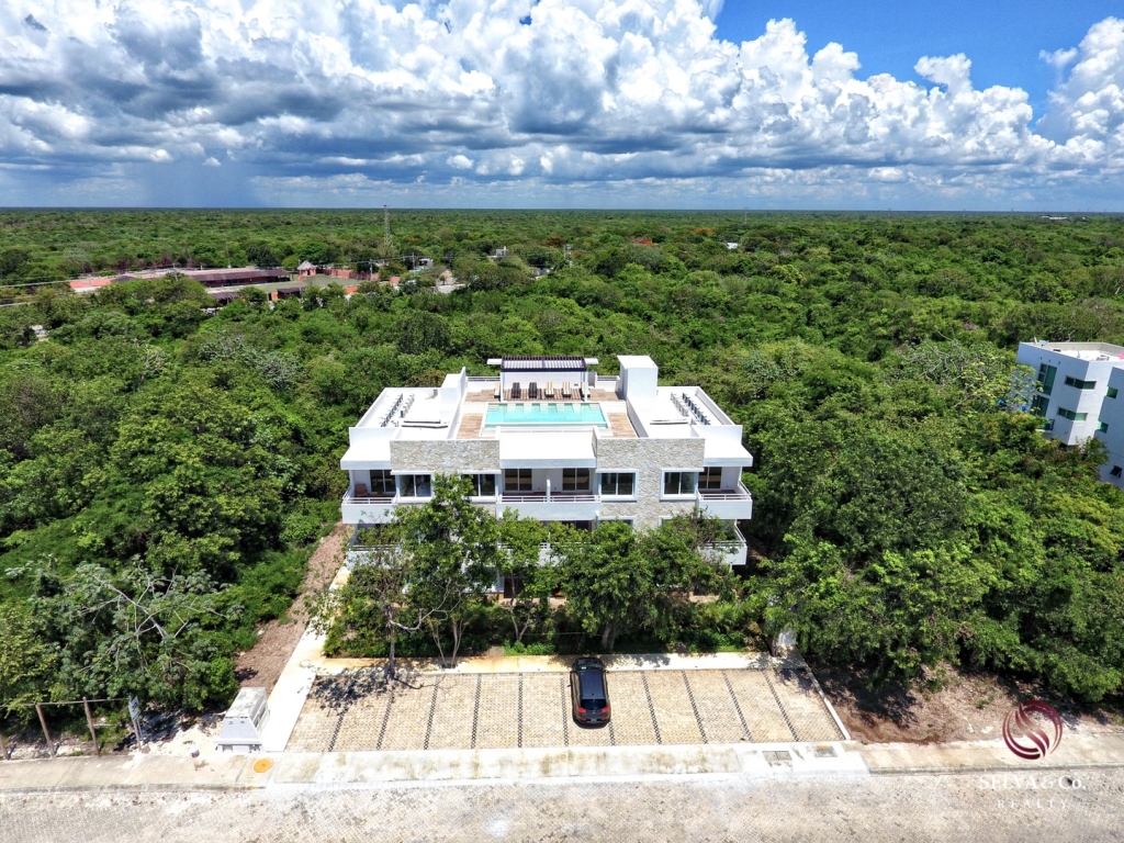 Studio with terrace, grill and private outdoor dining area, eco technology, electric bicycles, spa, 700 m2 of swimming pools