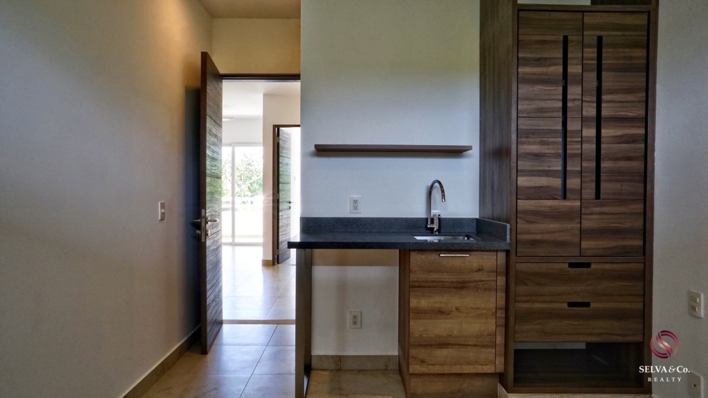 Studio with terrace, grill and private outdoor dining area, eco technology, electric bicycles, spa, 700 m2 of swimming pools