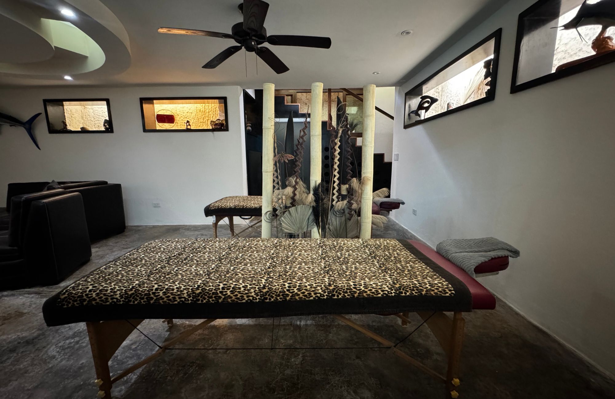 Luxury residence steps from the beach with golf course access, for sale