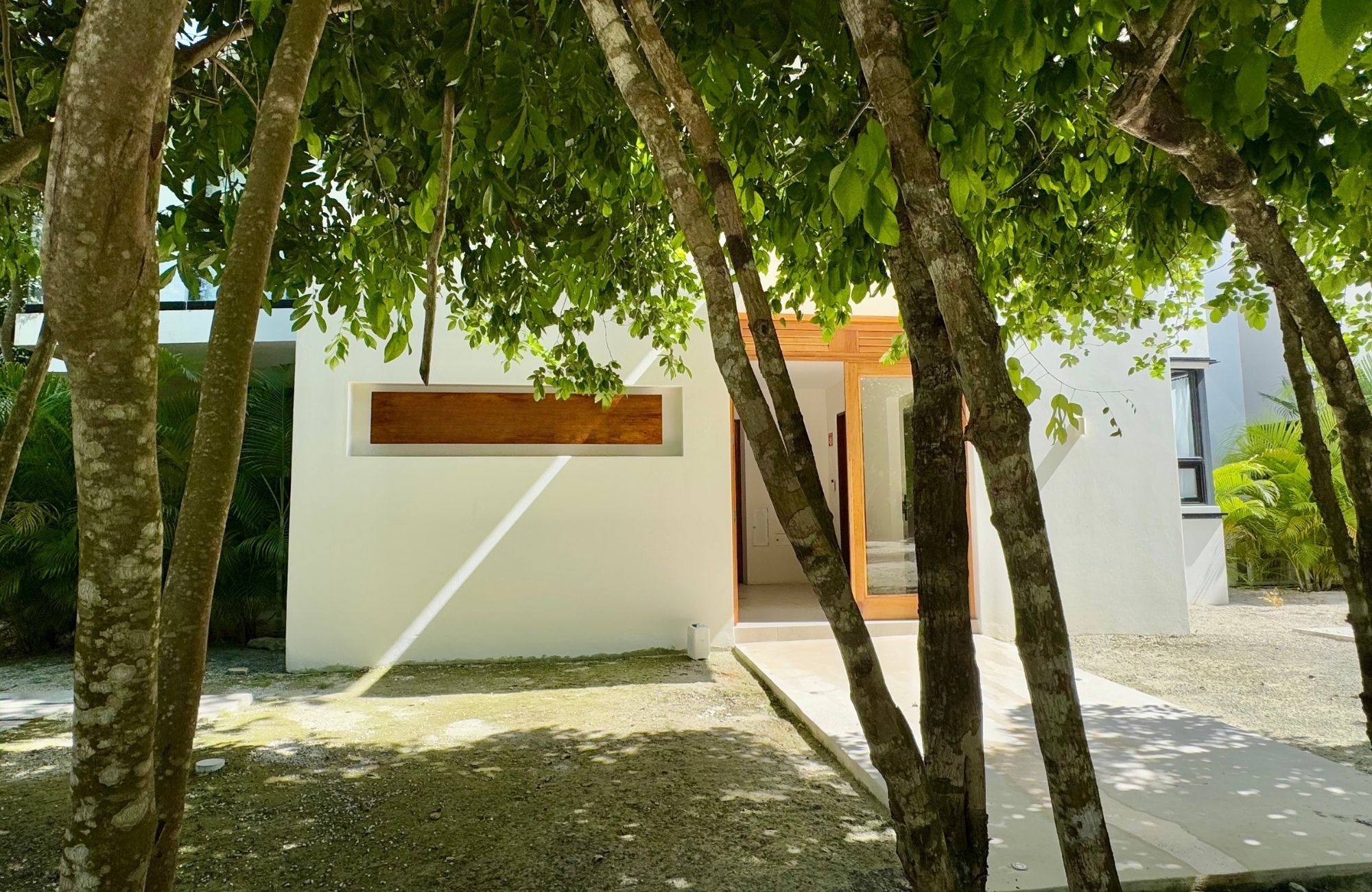 Condominium with garden, pool, paddle tennis court, North Hotel Zone, Cozumel.